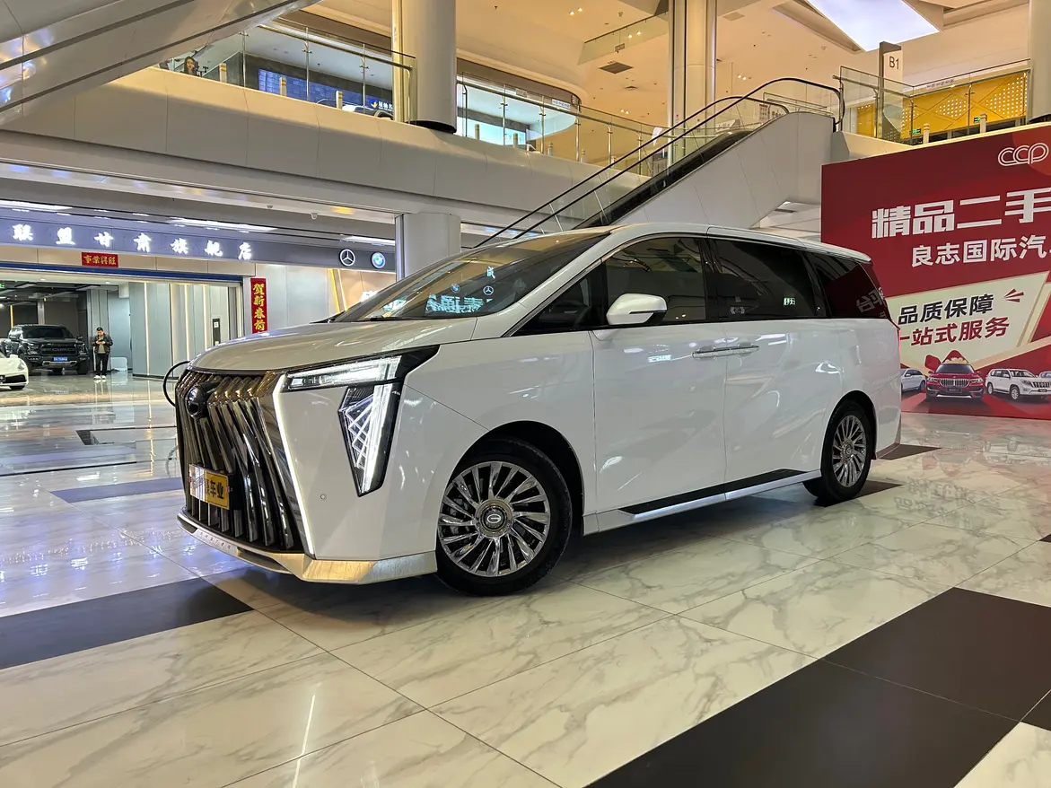 GAC Trumpchi M8  из Китая