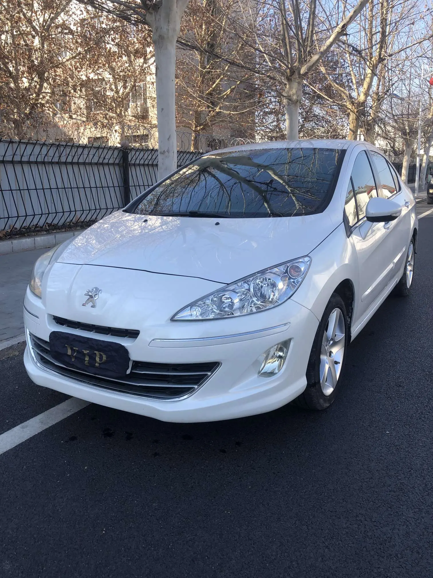 Peugeot 408  из Китая