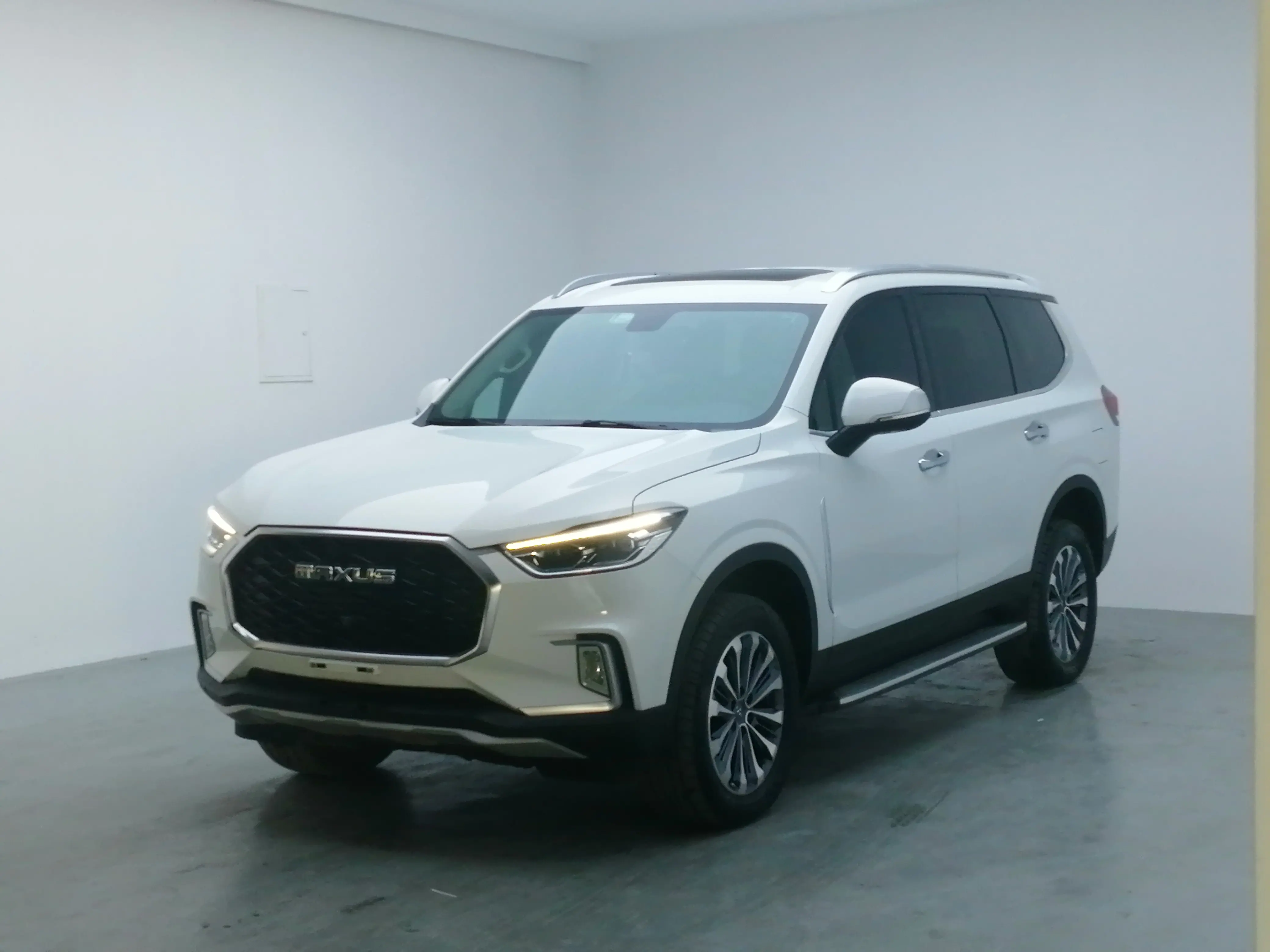 Datong Maxus D90  из Китая