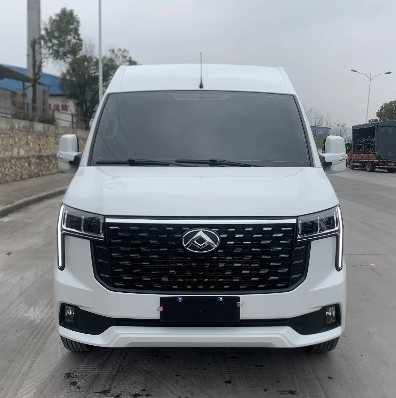Datong Xintu V80  из Китая