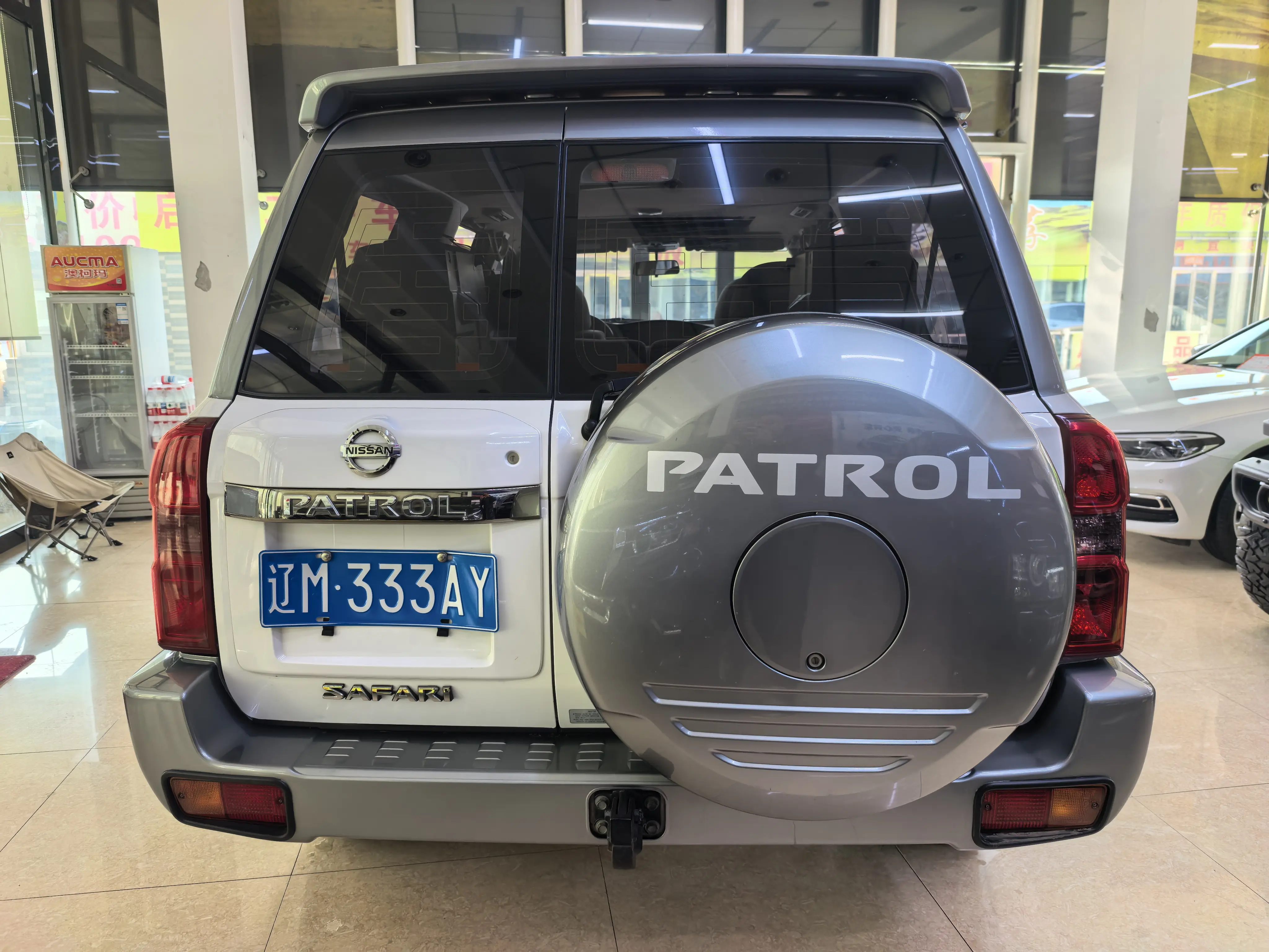 Nissan Patrol Y61