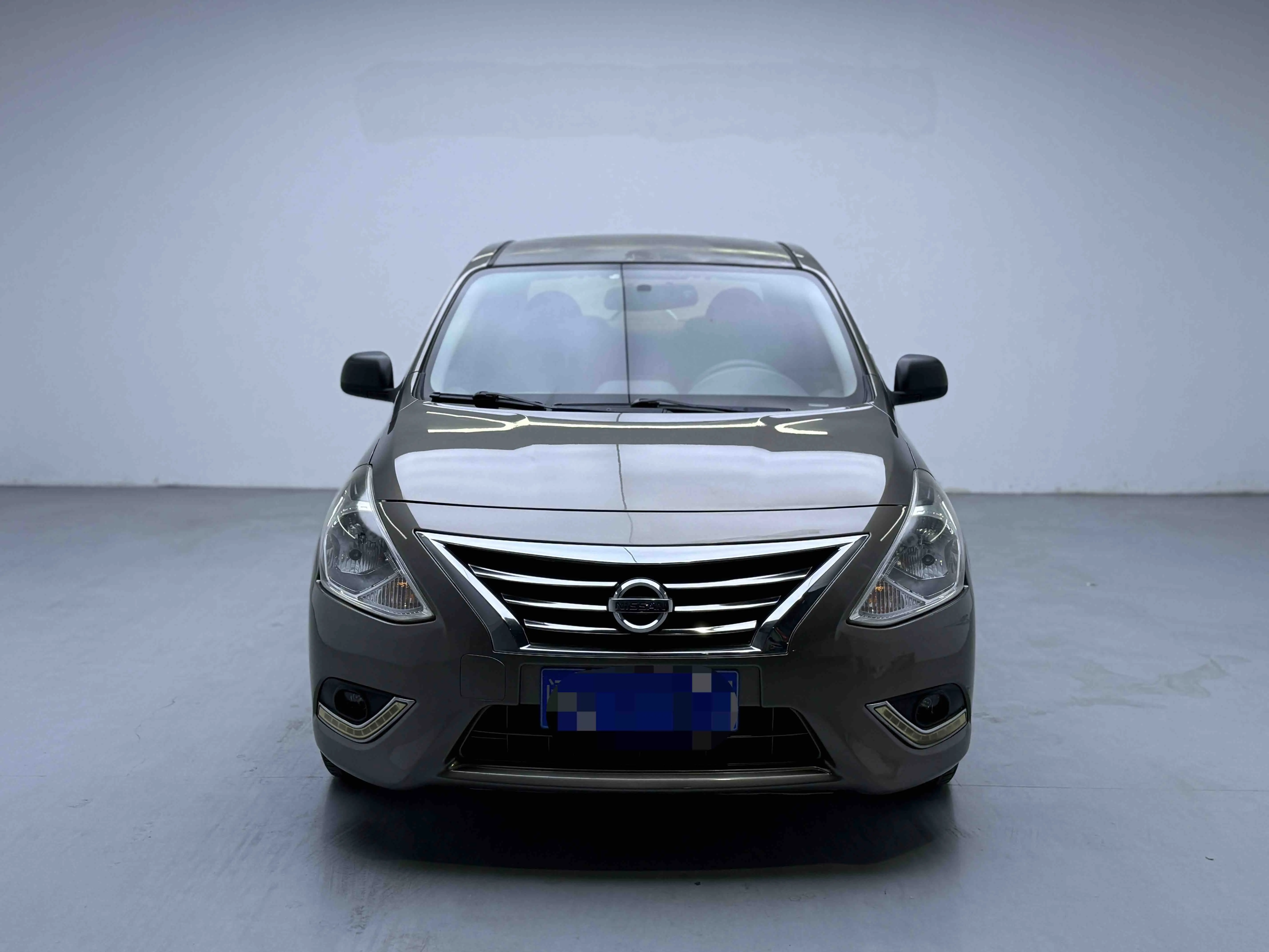 Nissan Sunlight  из Китая