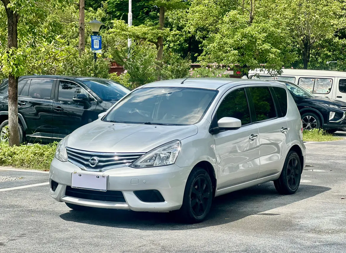 Nissan Li Wei  из Китая