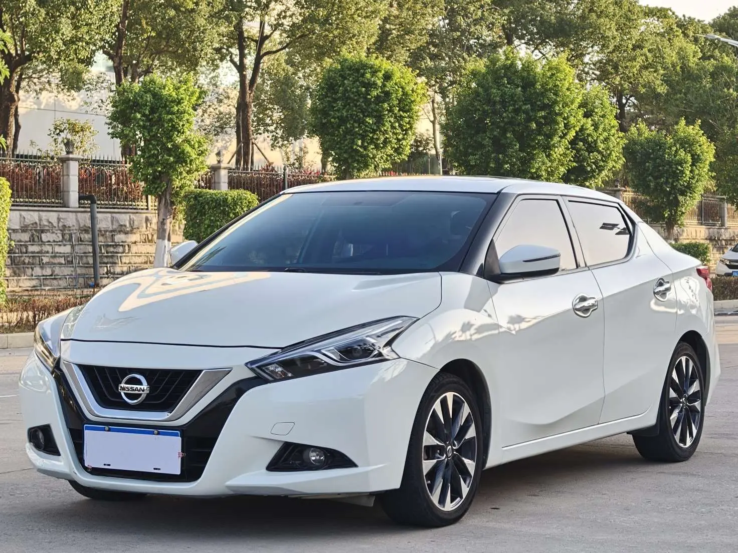 Nissan Bluebird  из Китая