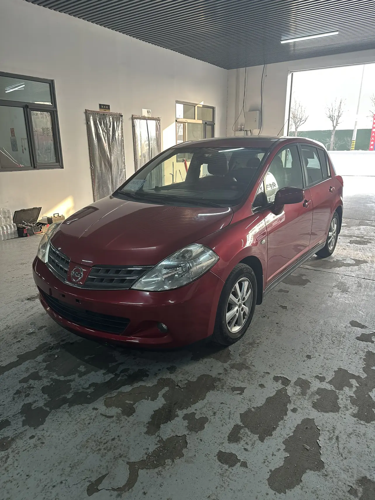 Nissan Tiida  из Китая