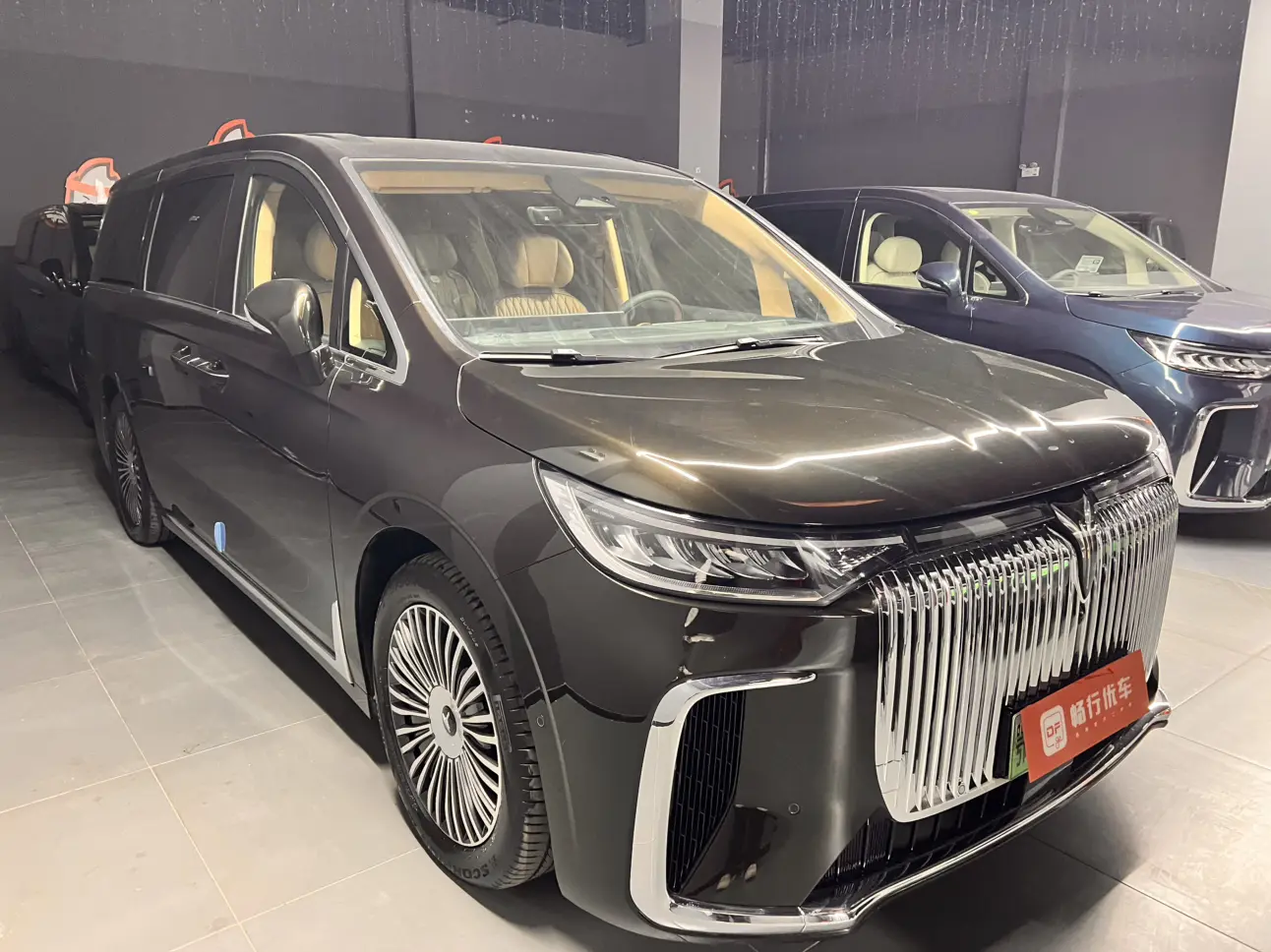 Voyah Lantu Dreamer PHEV  из Китая