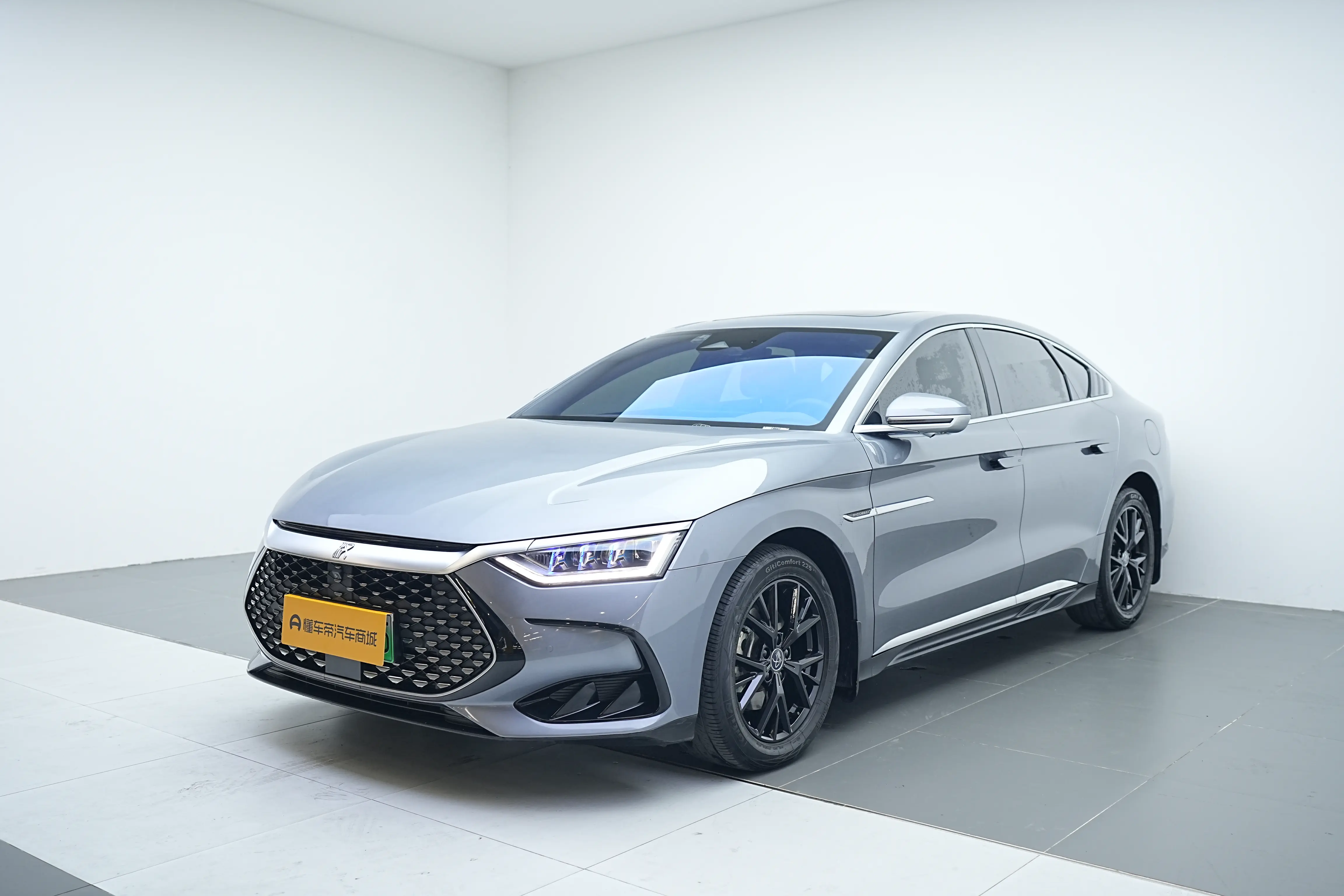 BYD HAN DM  из Китая