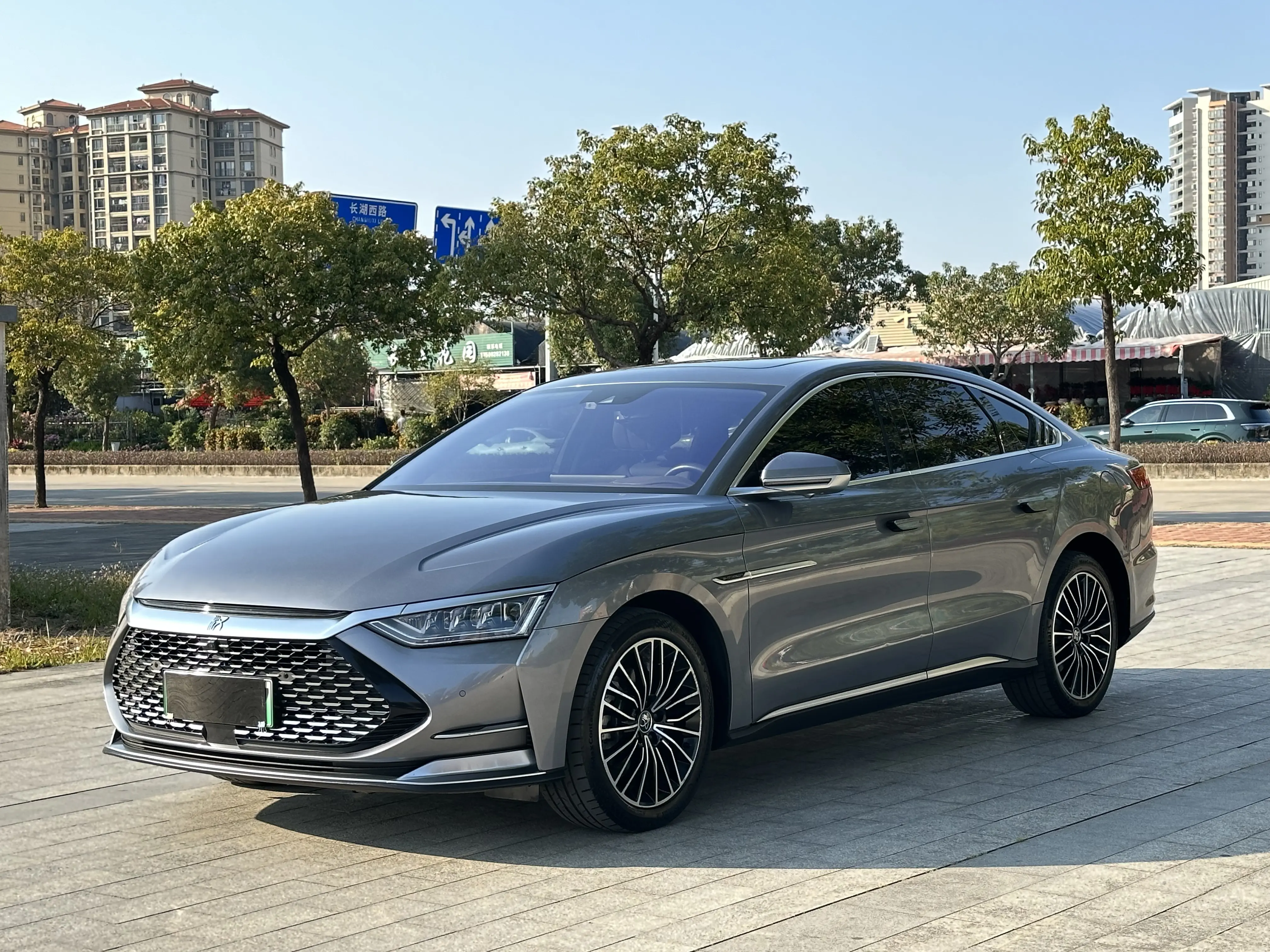 BYD HAN DM  из Китая