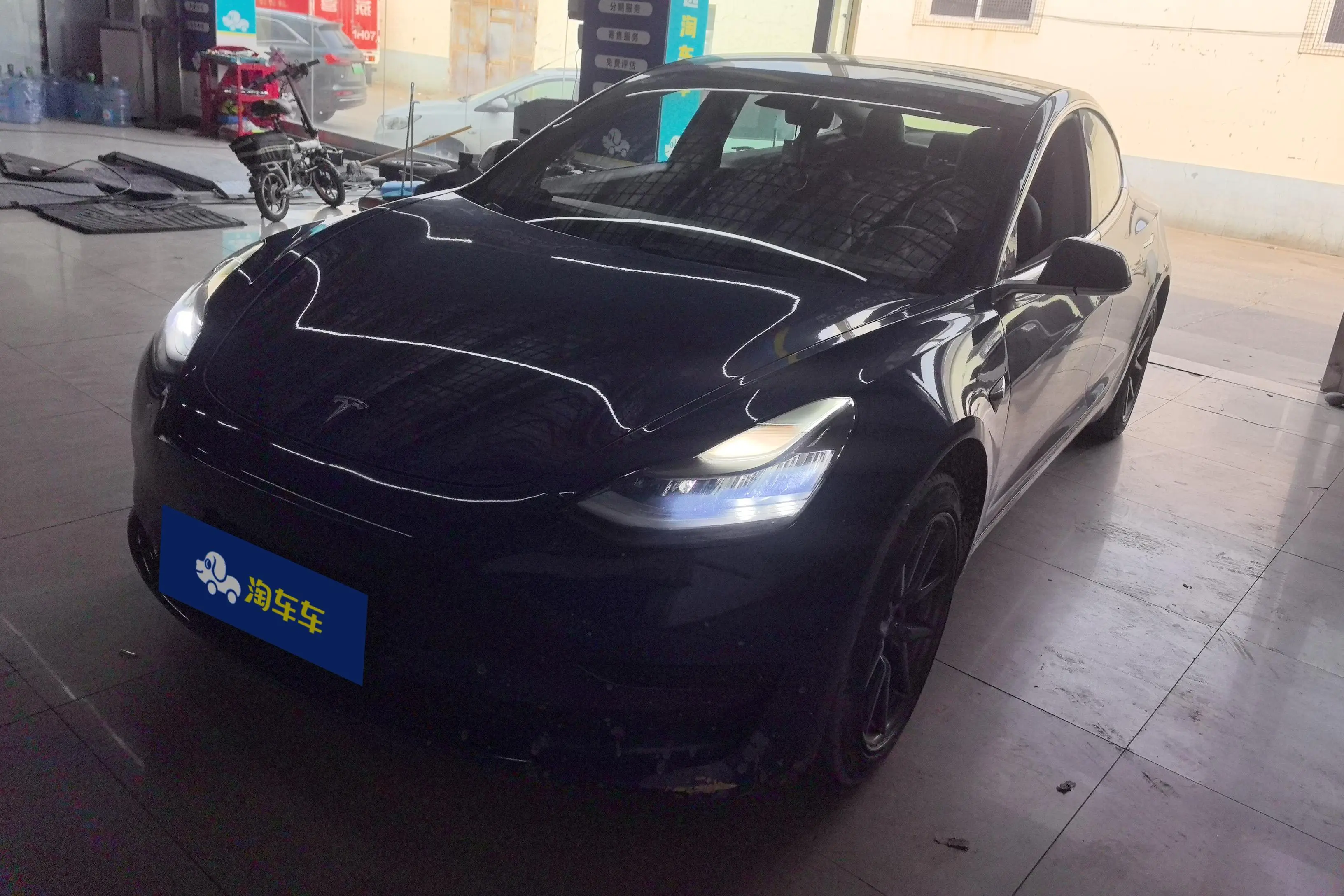 Tesla Model 3  из Китая