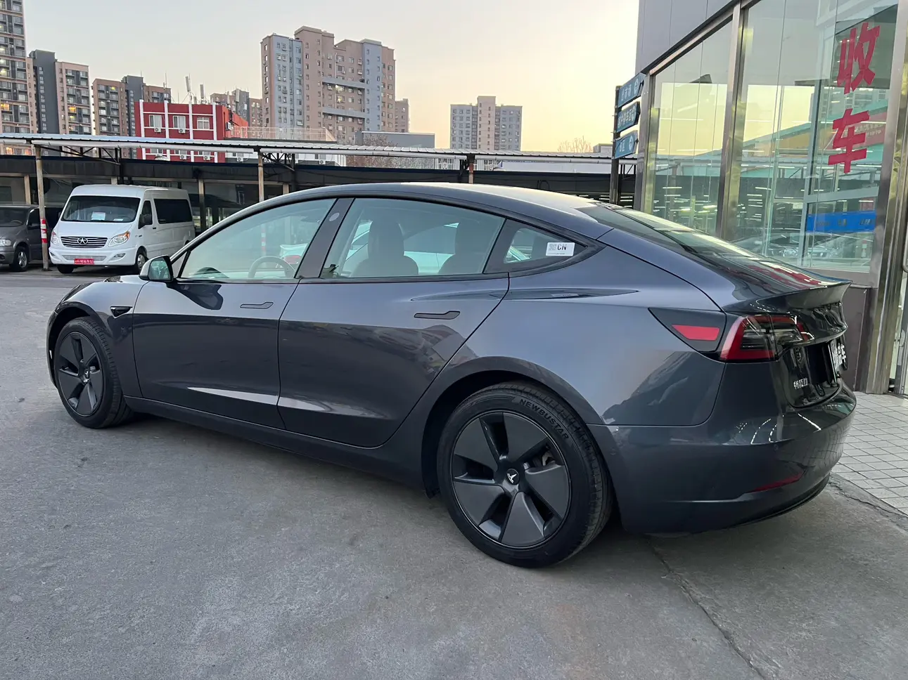 Tesla Model 3  из Китая