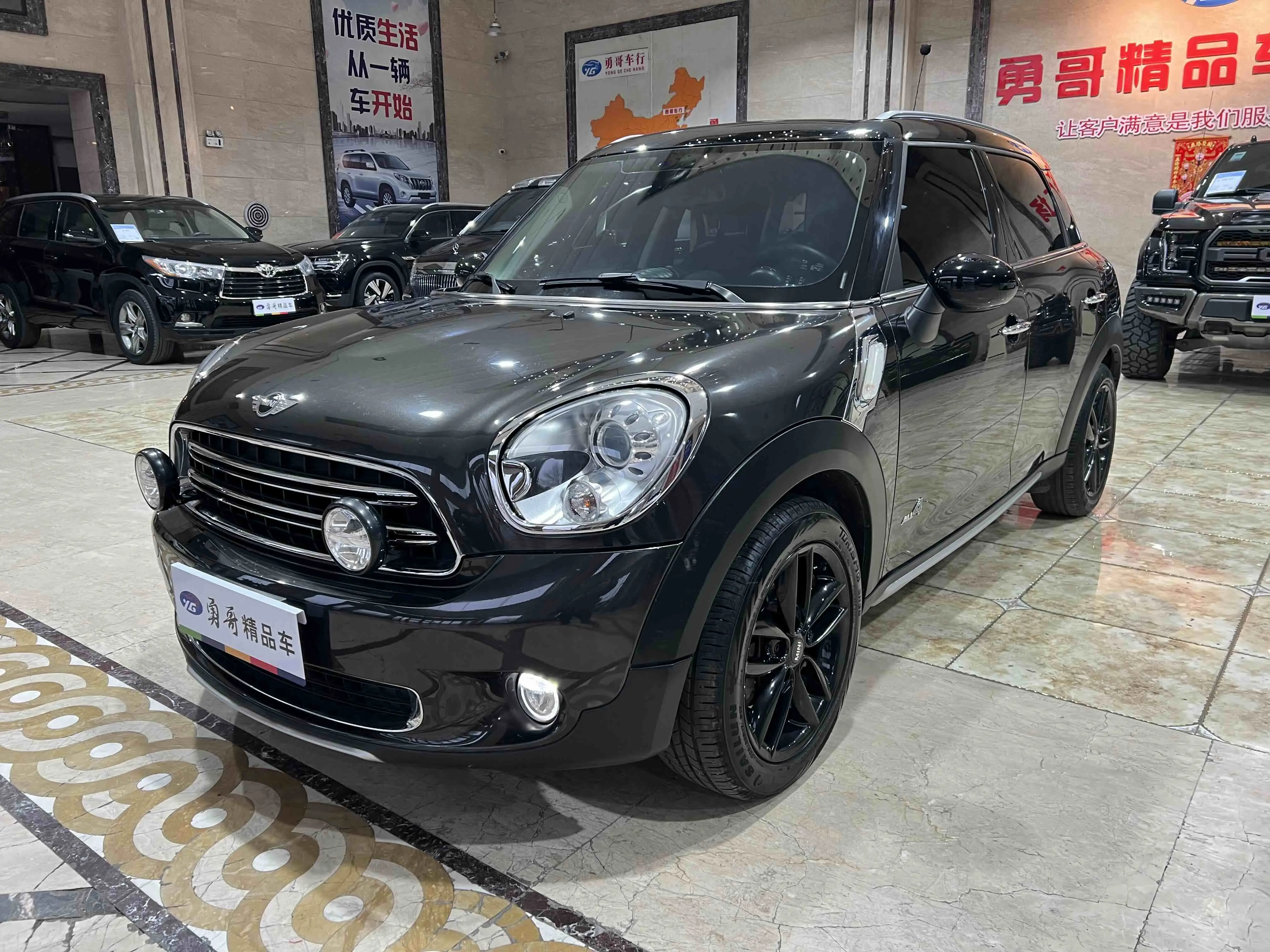 MINI COUNTRYMAN  из Китая