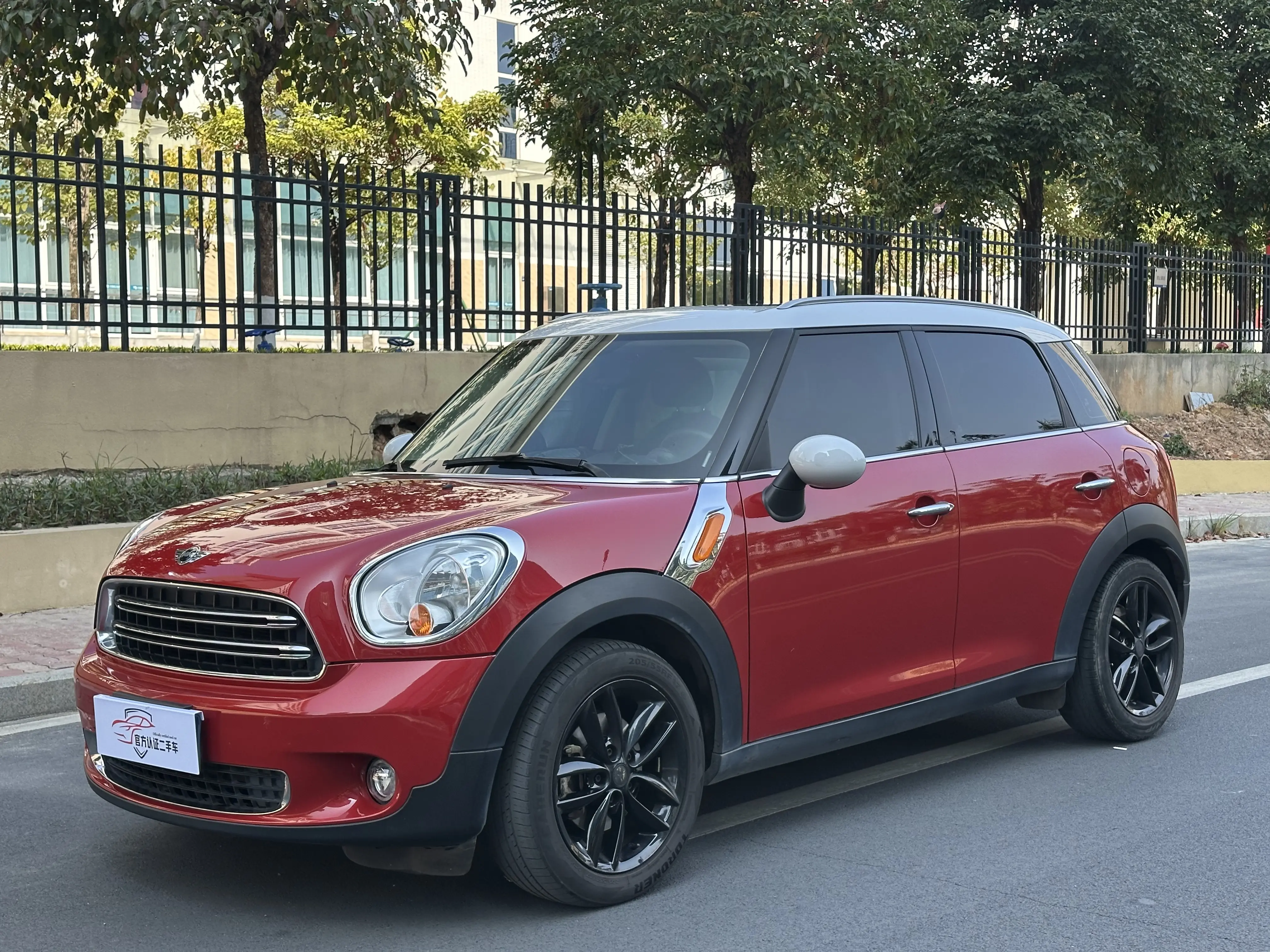 MINI COUNTRYMAN