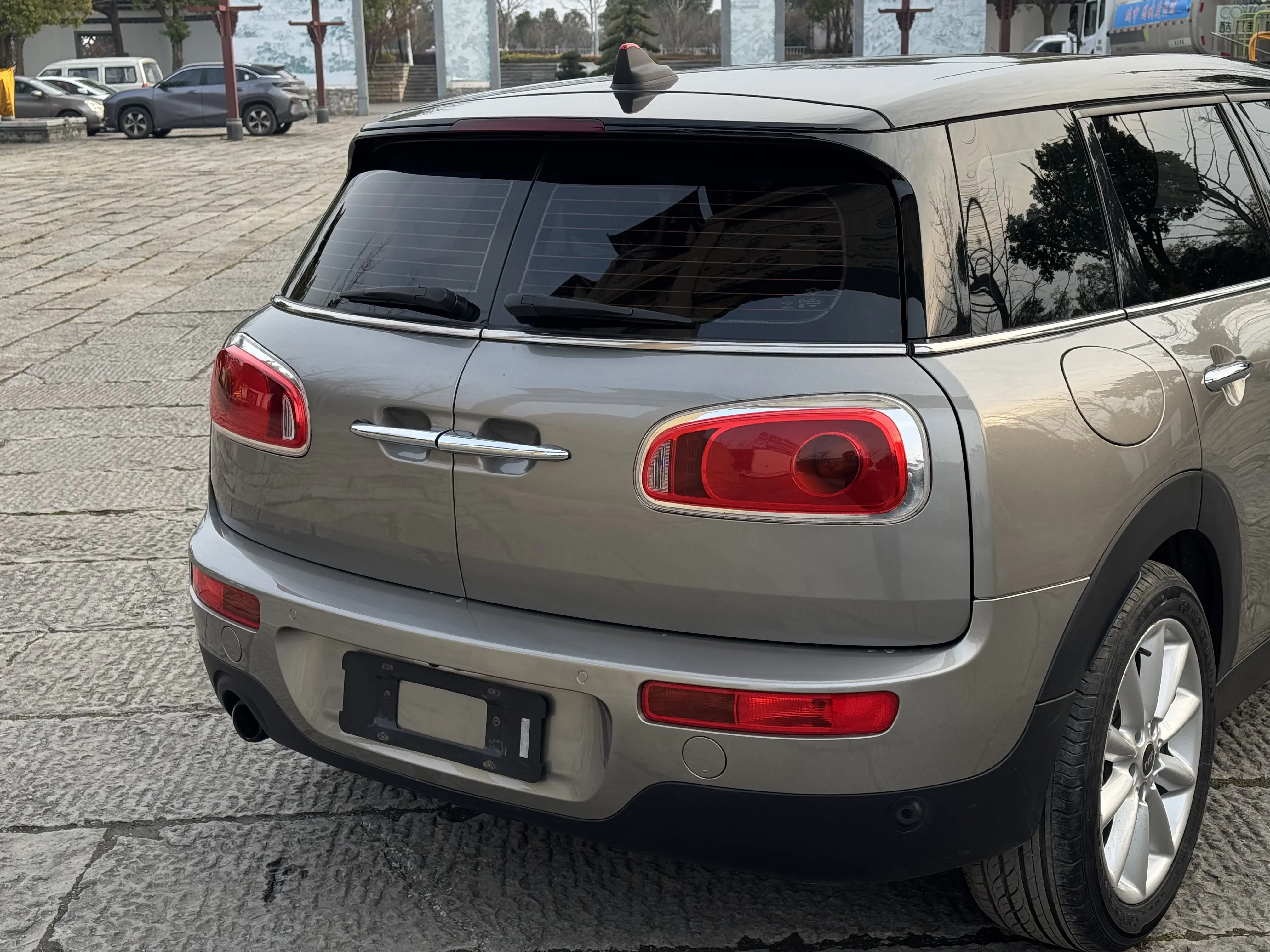 MINI CLUBMAN  из Китая