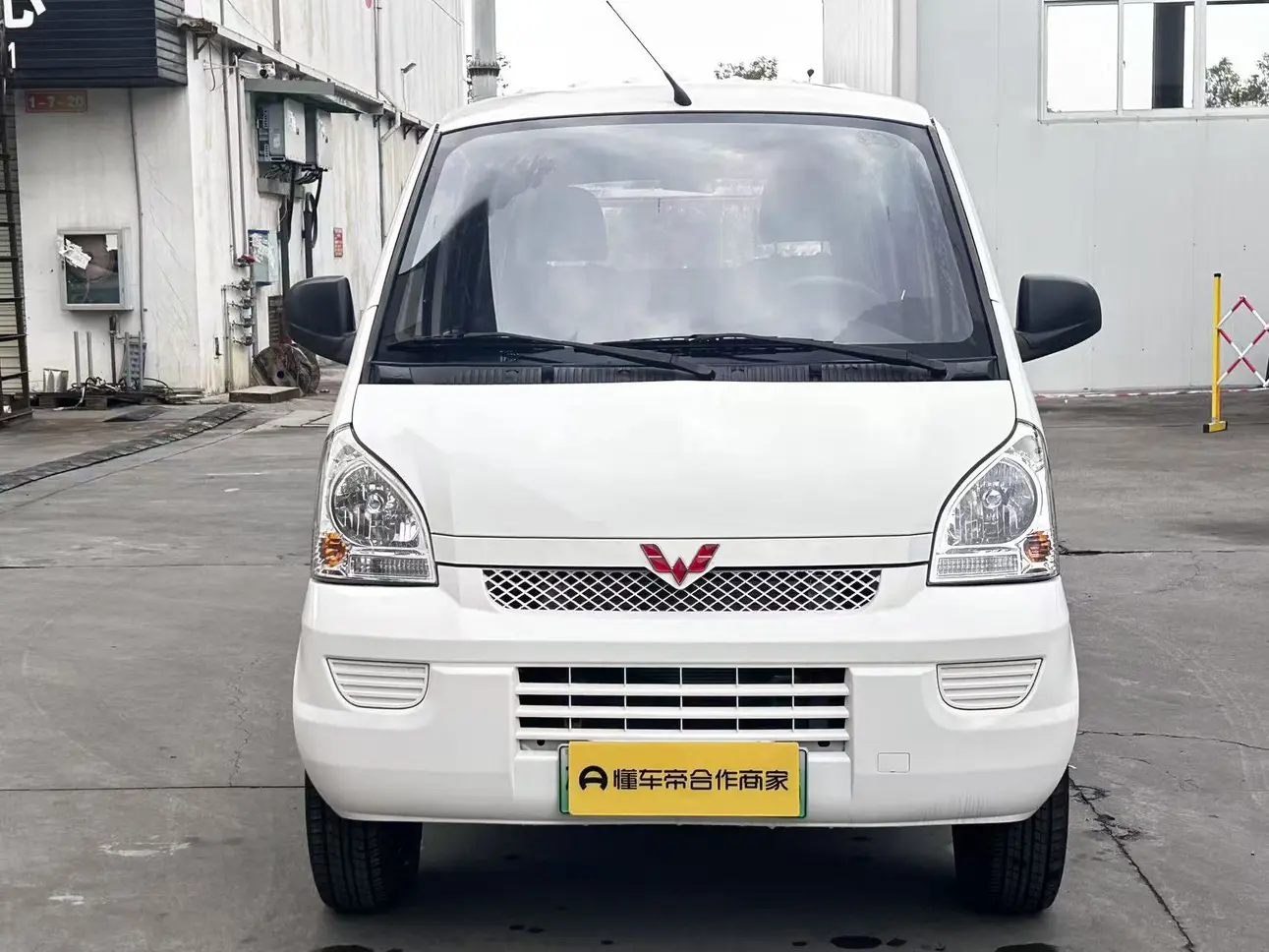 Wuling Rongguang EV  из Китая