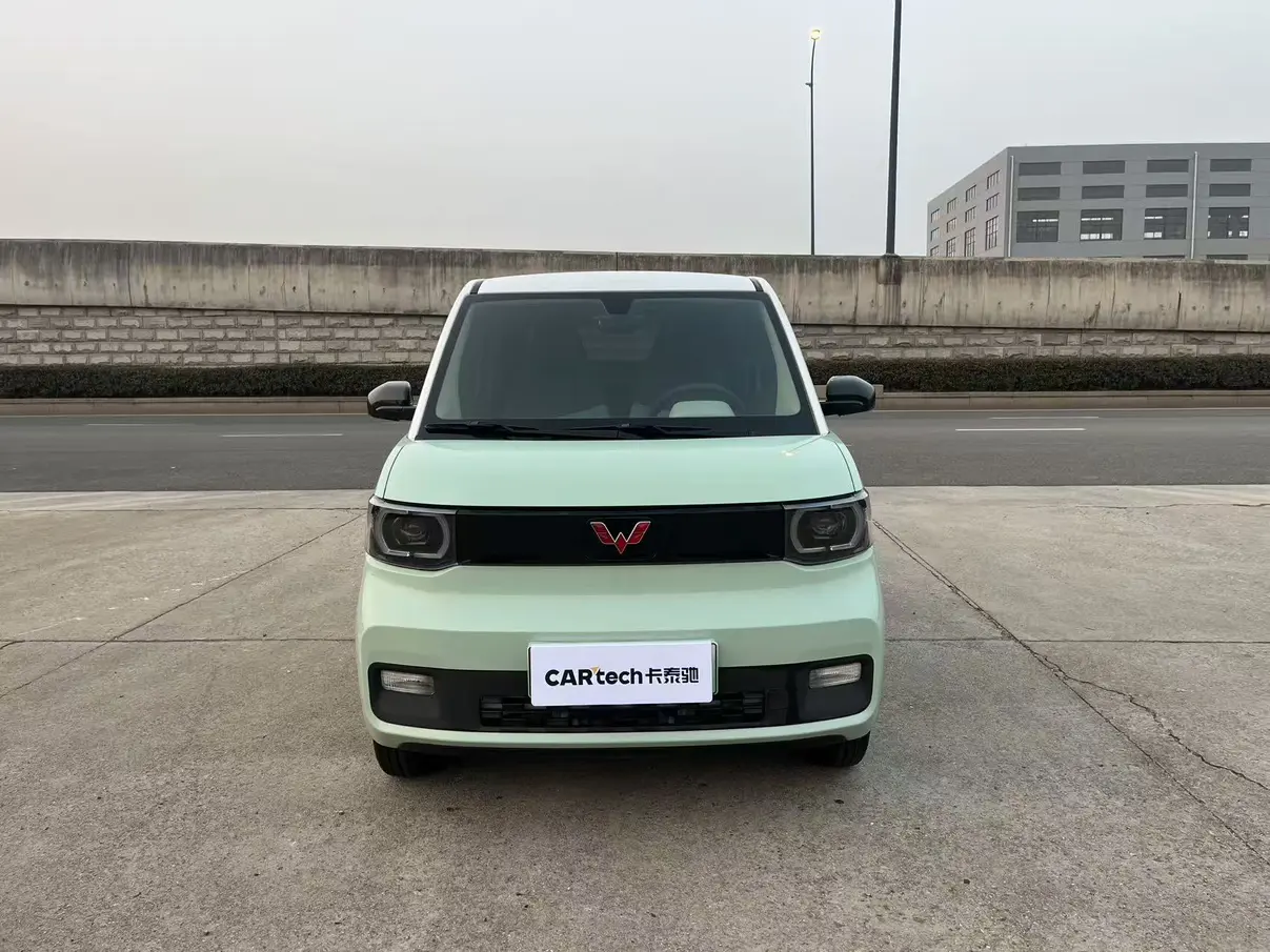 Wuling Hongguang MINIEV  из Китая