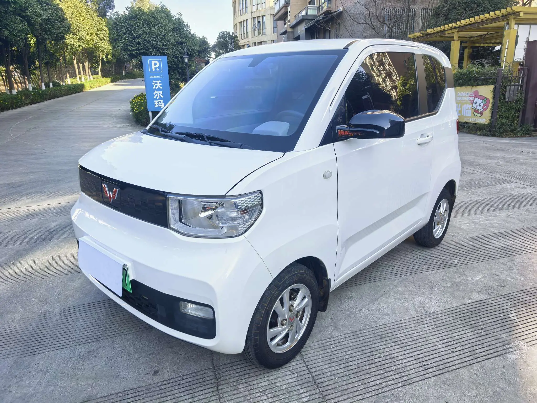 Wuling Hongguang MINIEV  из Китая
