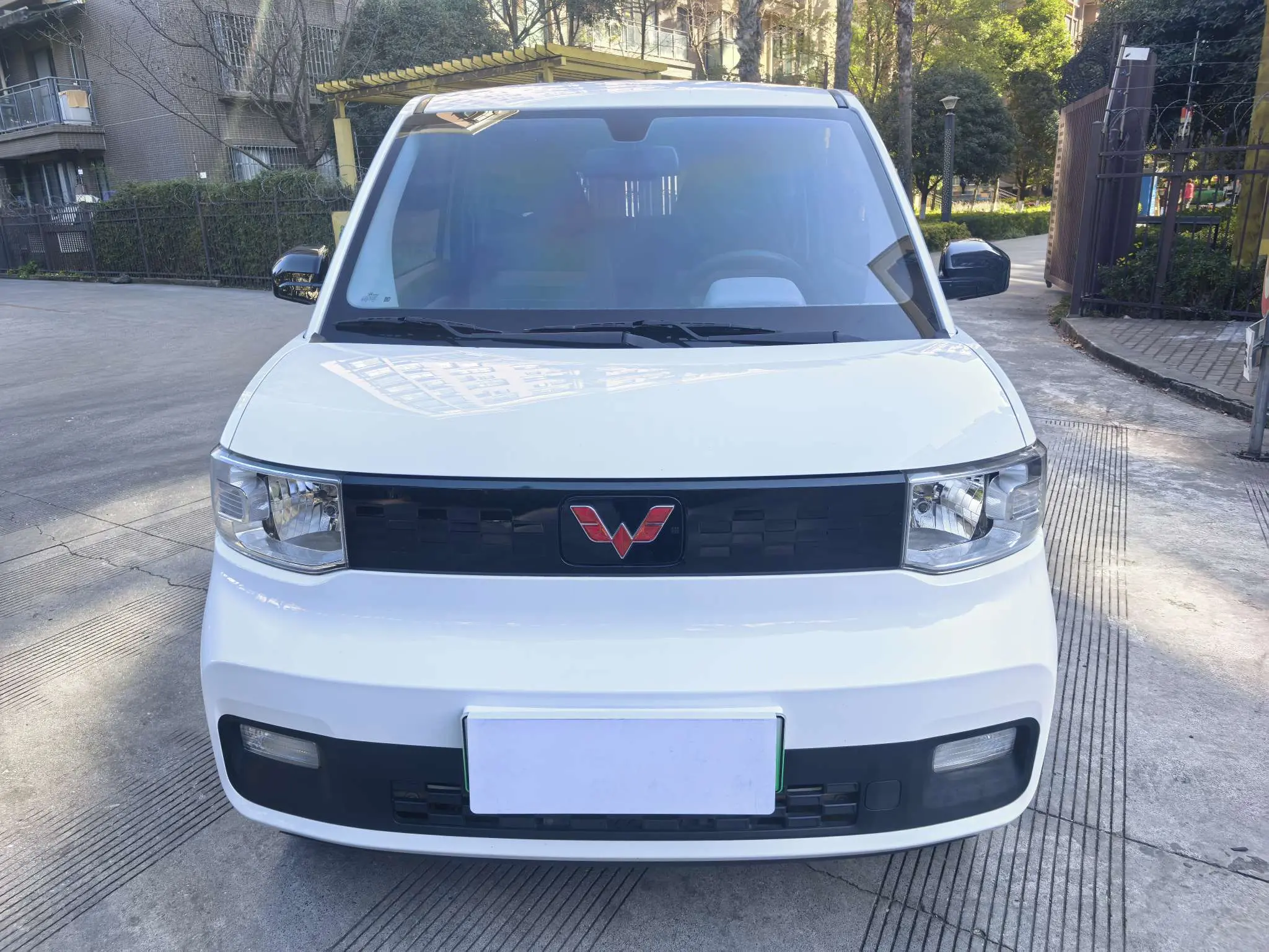 Wuling Hongguang MINIEV  из Китая