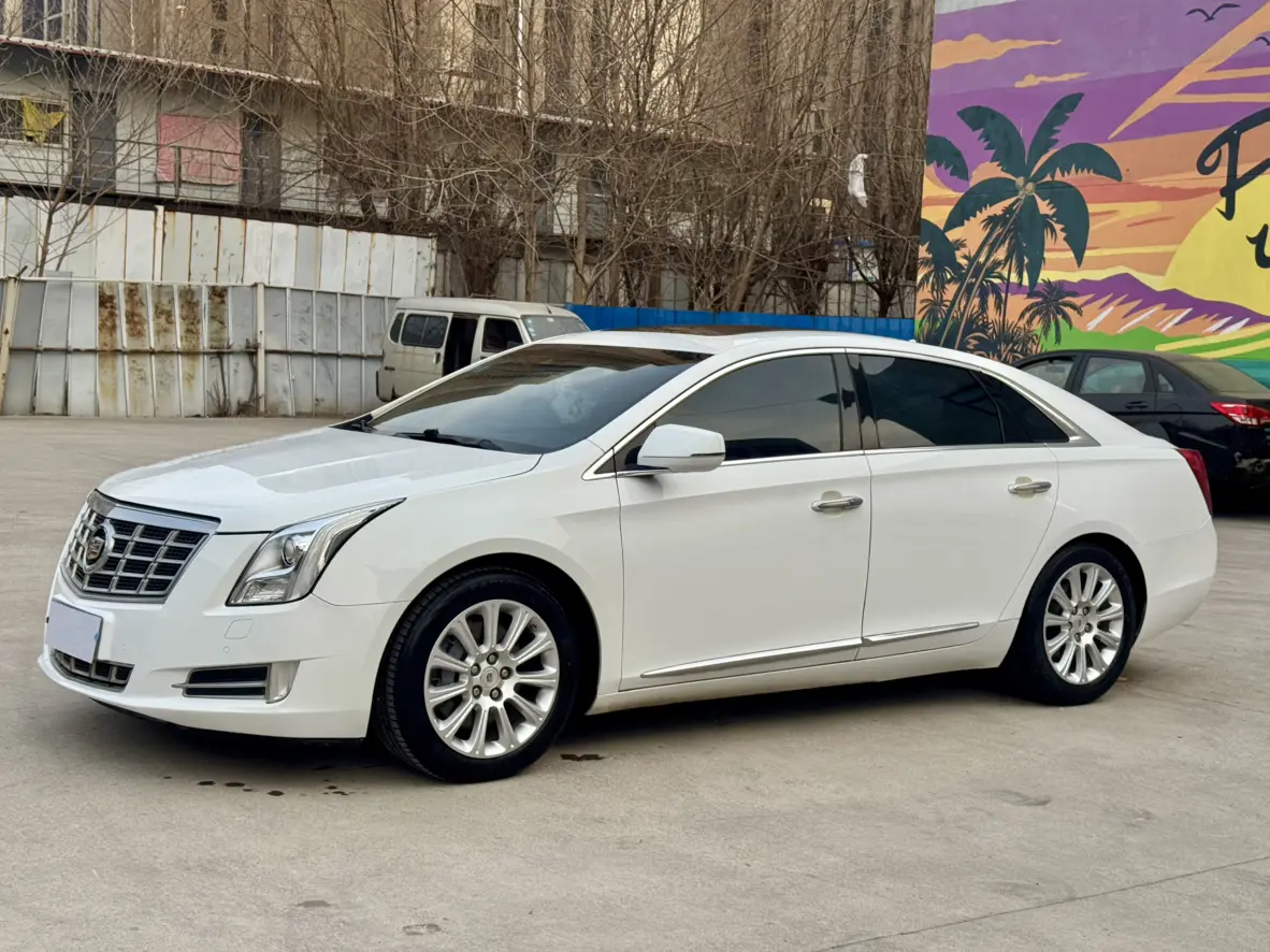 Cadillac XTS  из Китая