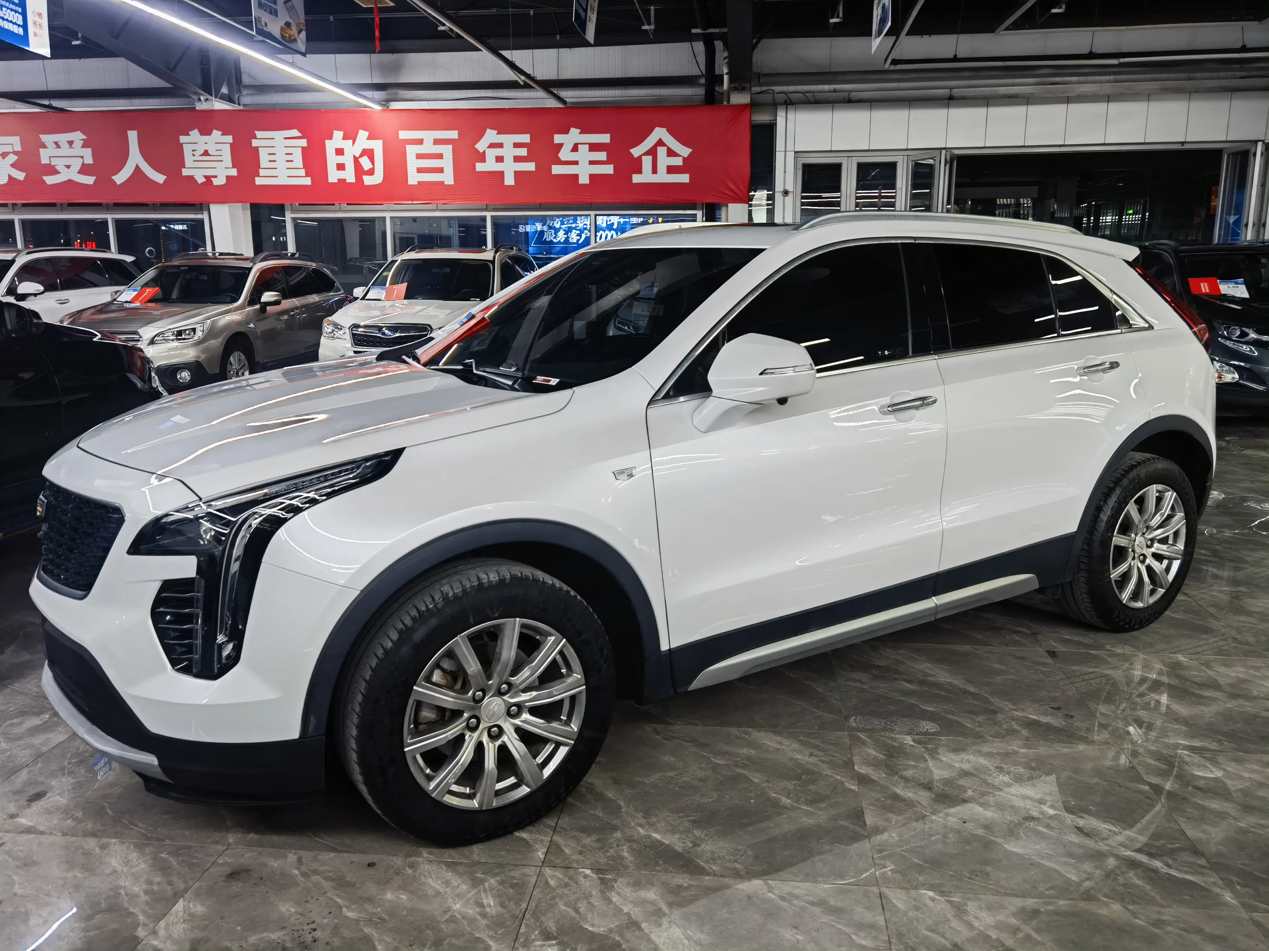 Cadillac XT4  из Китая