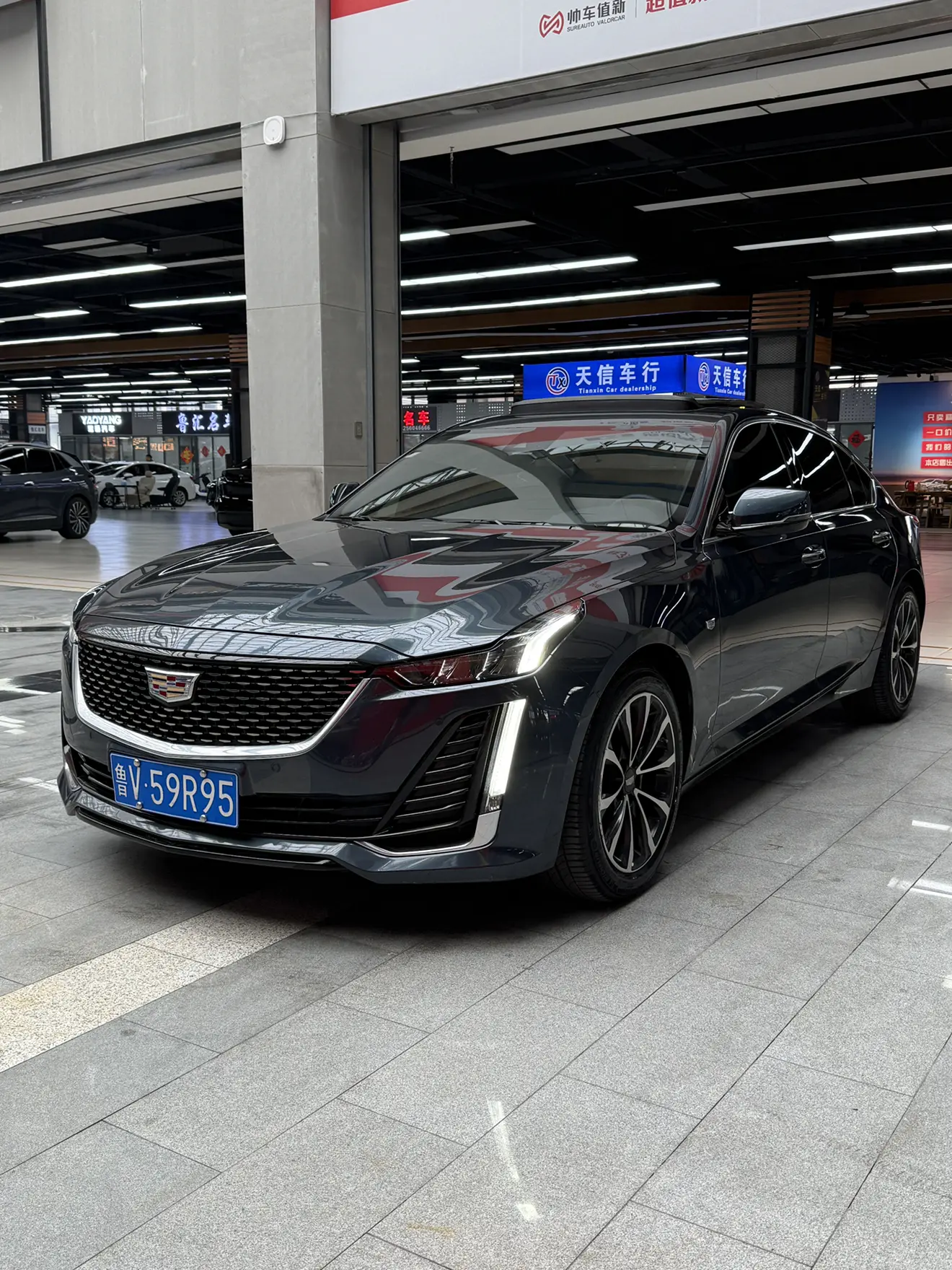 Cadillac CT5  из Китая
