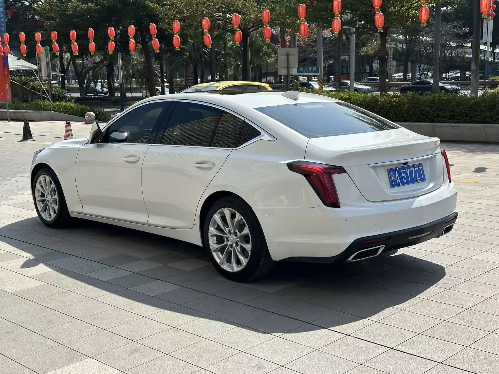 Cadillac CT5  из Китая