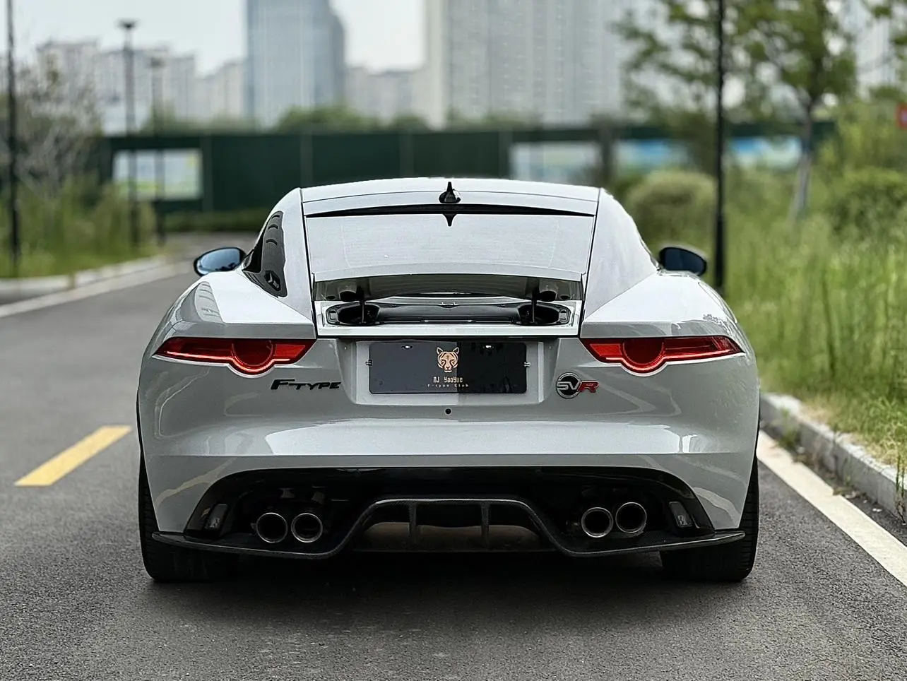 Jaguar F-TYPE  из Китая