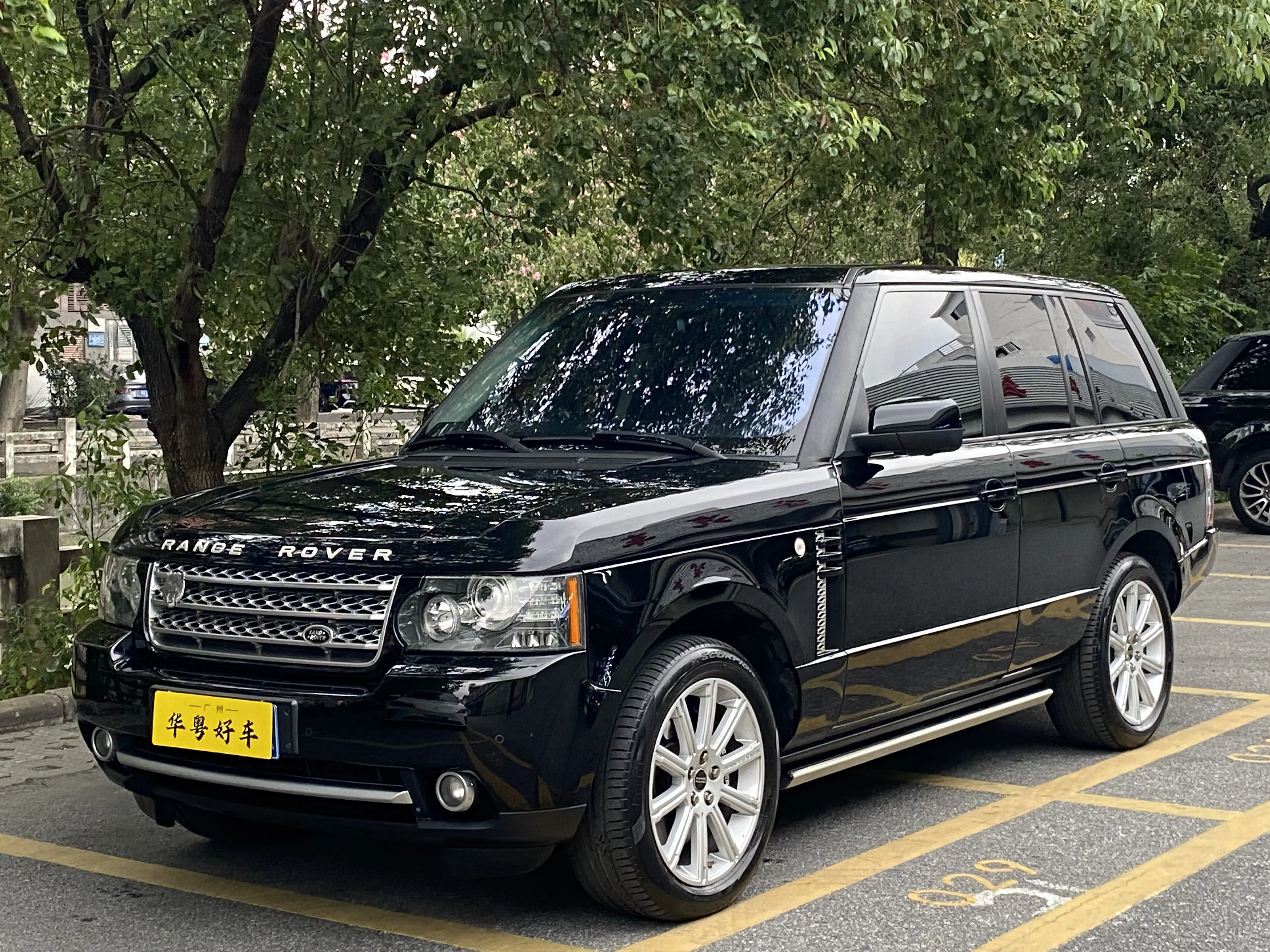 Land Rover Range rover  из Китая