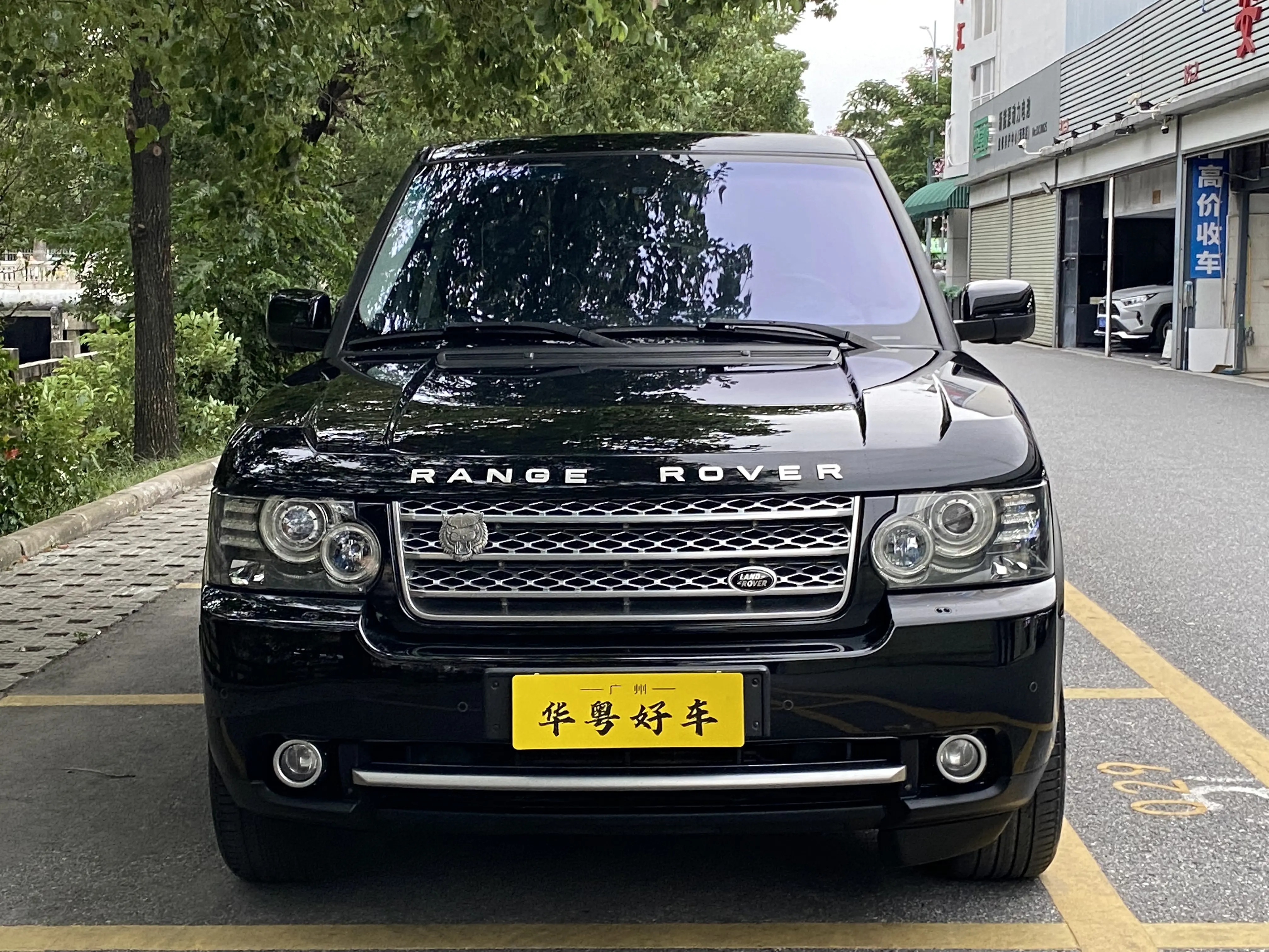 Land Rover Range rover  из Китая