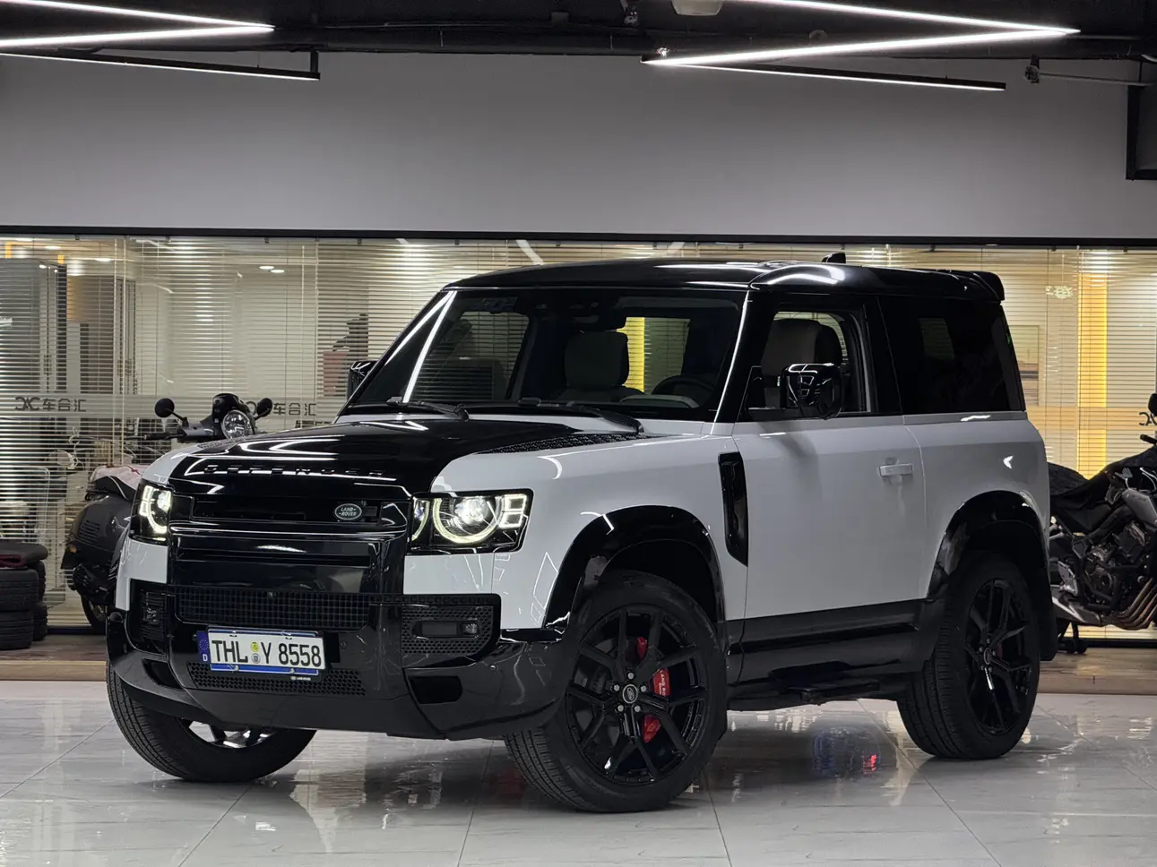 Land Rover Guard  из Китая