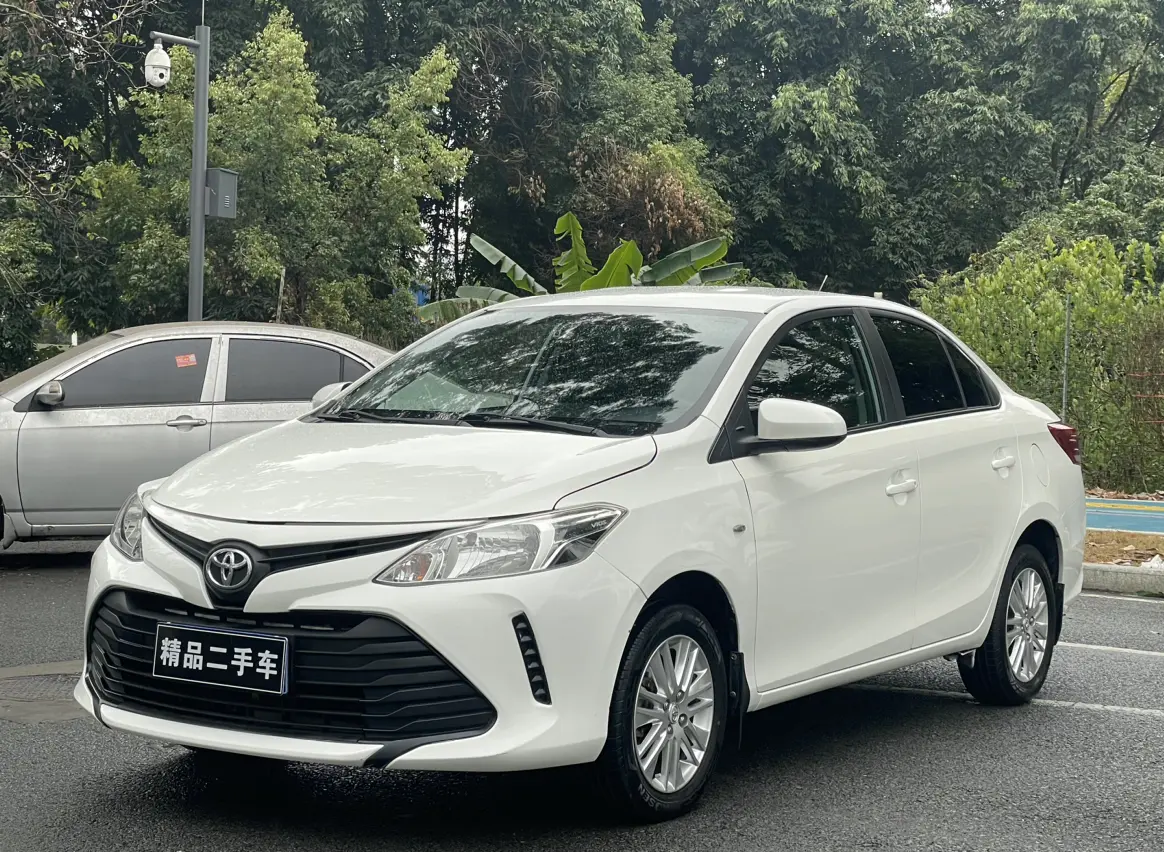 Toyota Vios  из Китая