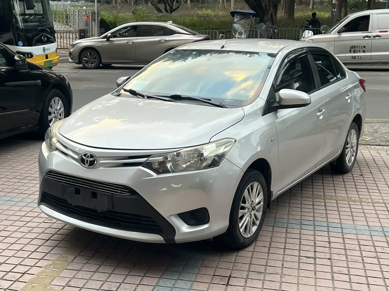 Toyota Vios  из Китая