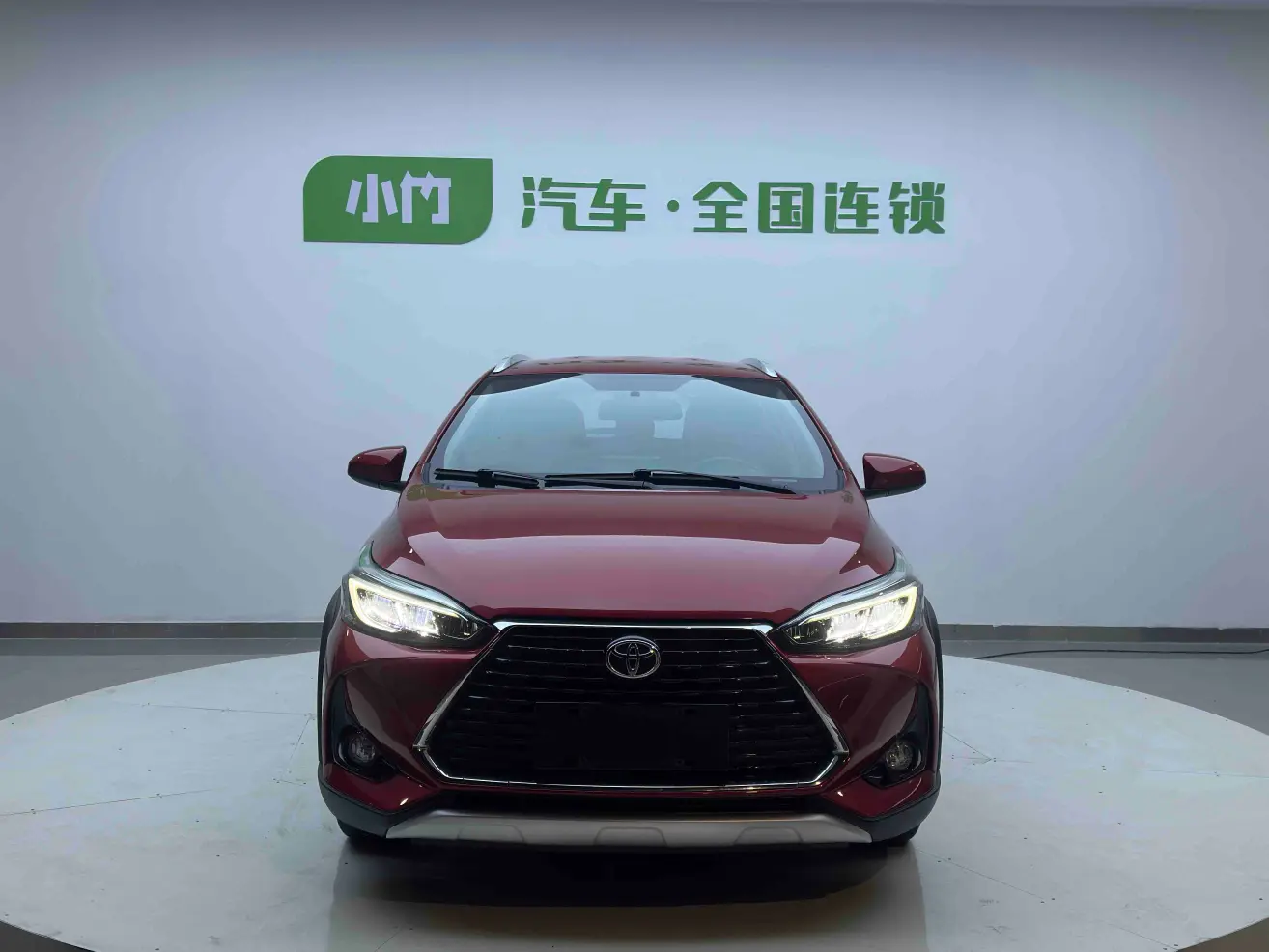 Toyota Yaris L  из Китая