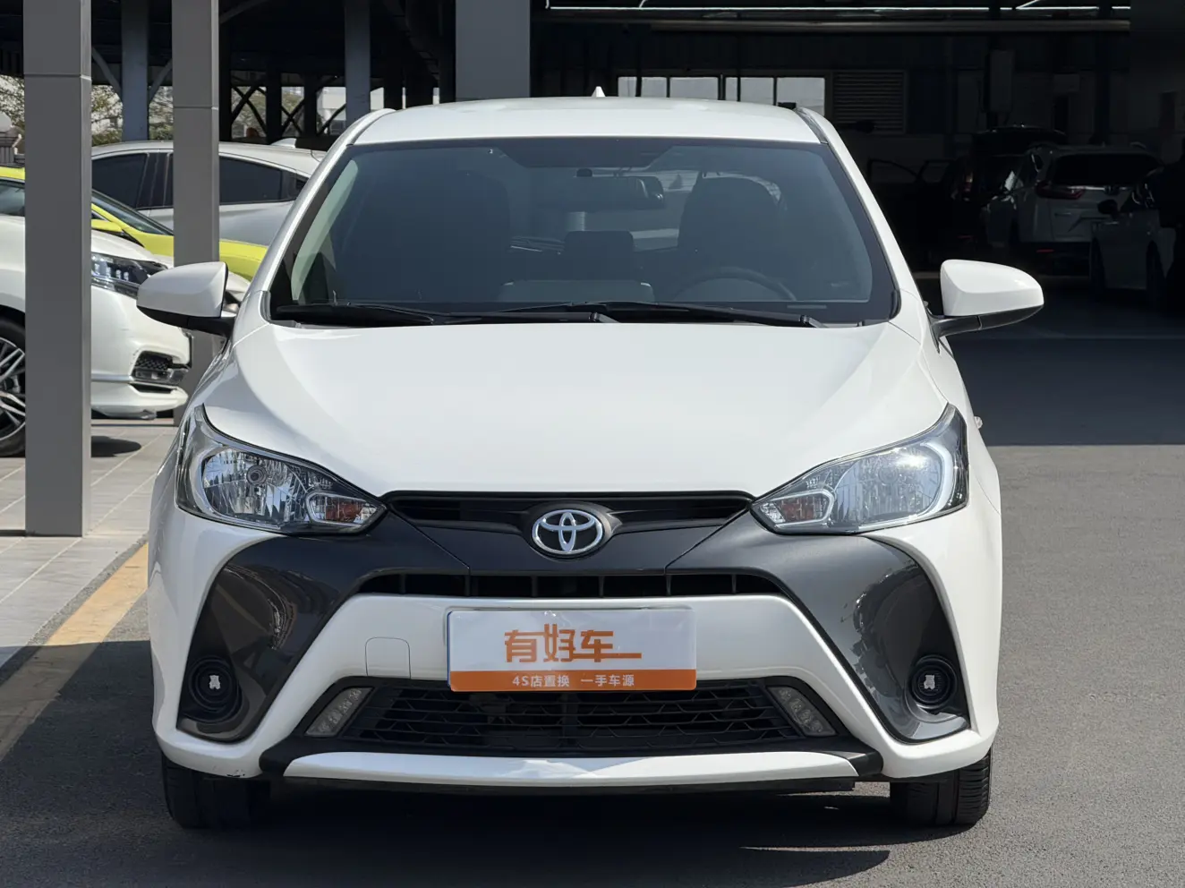 Toyota Yaris L  из Китая