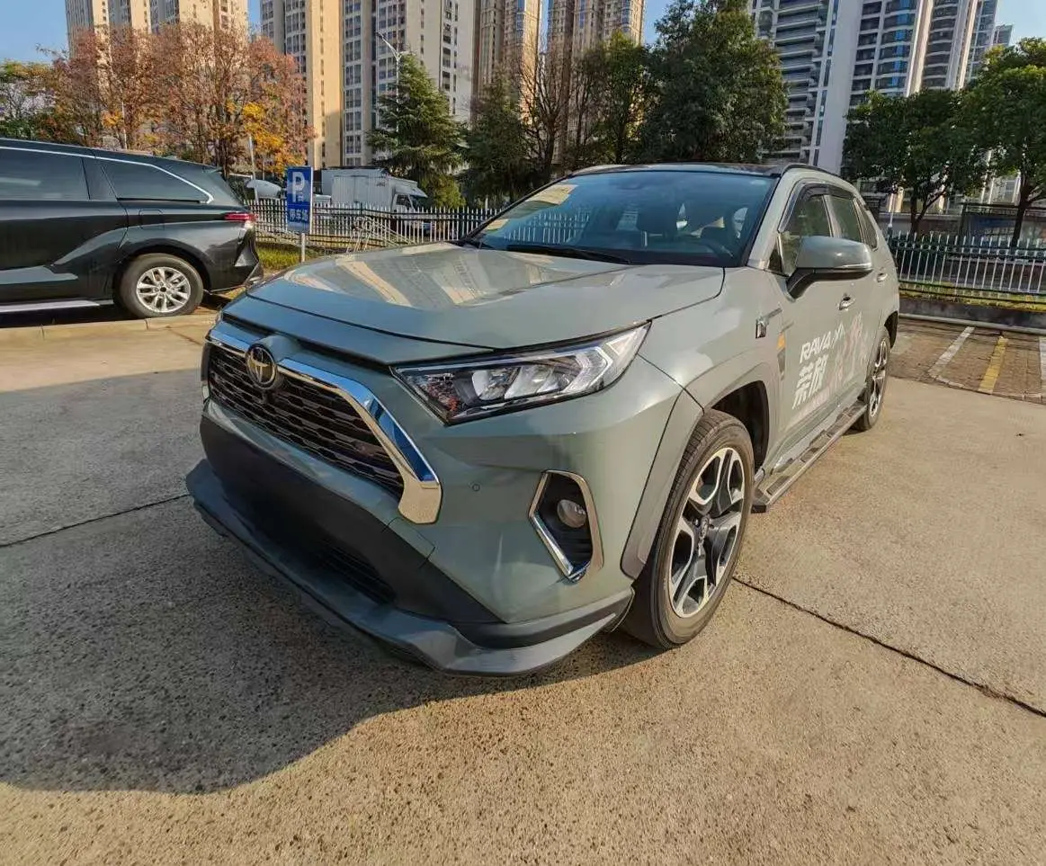 Toyota RAV4  из Китая
