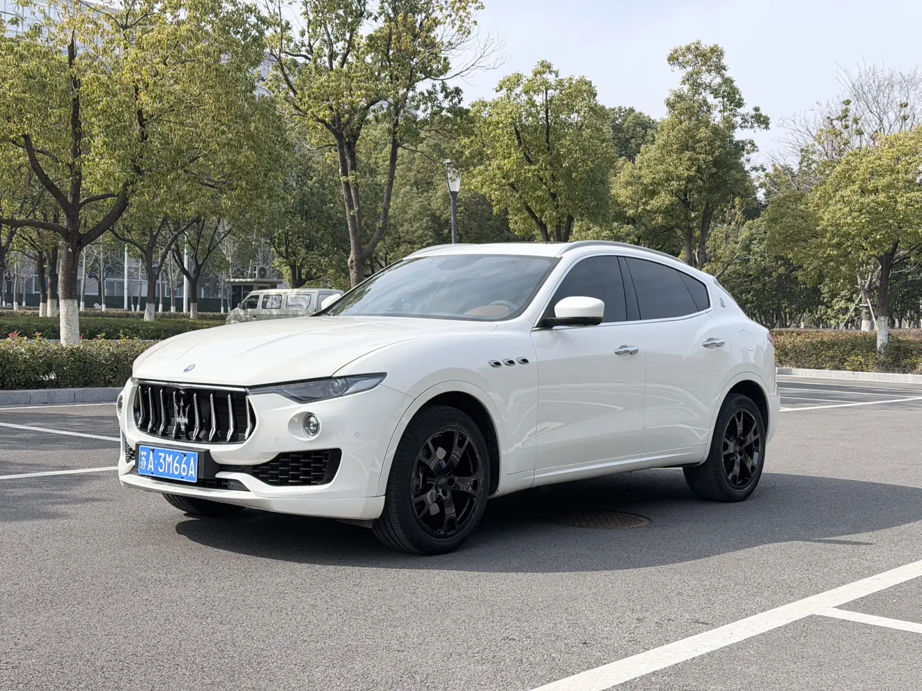 Maserati Levante  из Китая