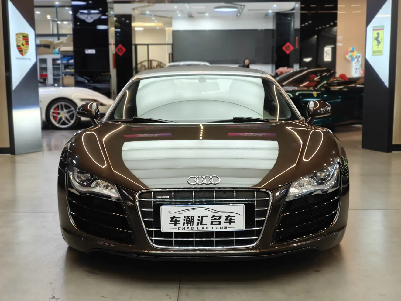 Audi R8  из Китая