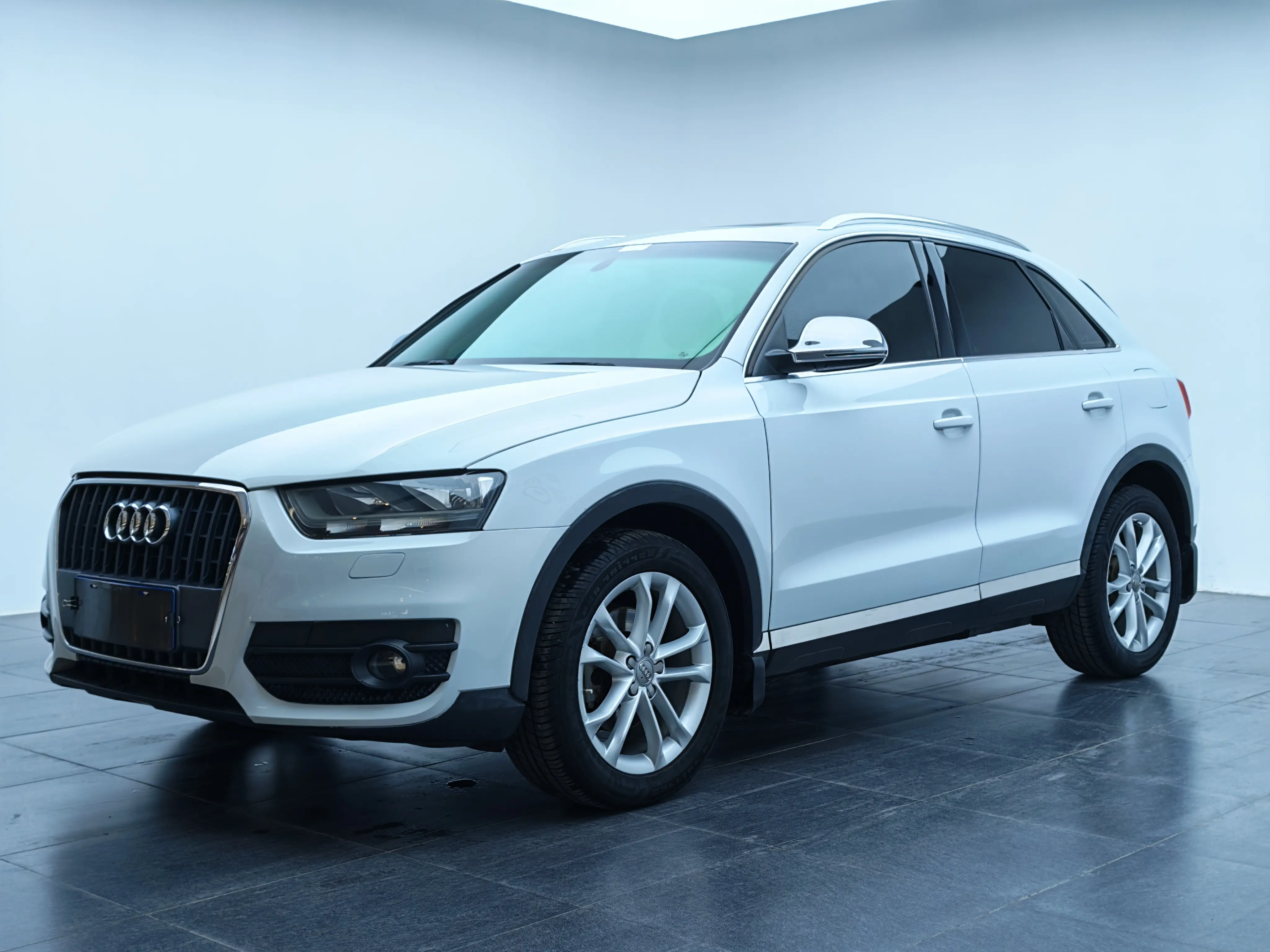 Audi Q3  из Китая