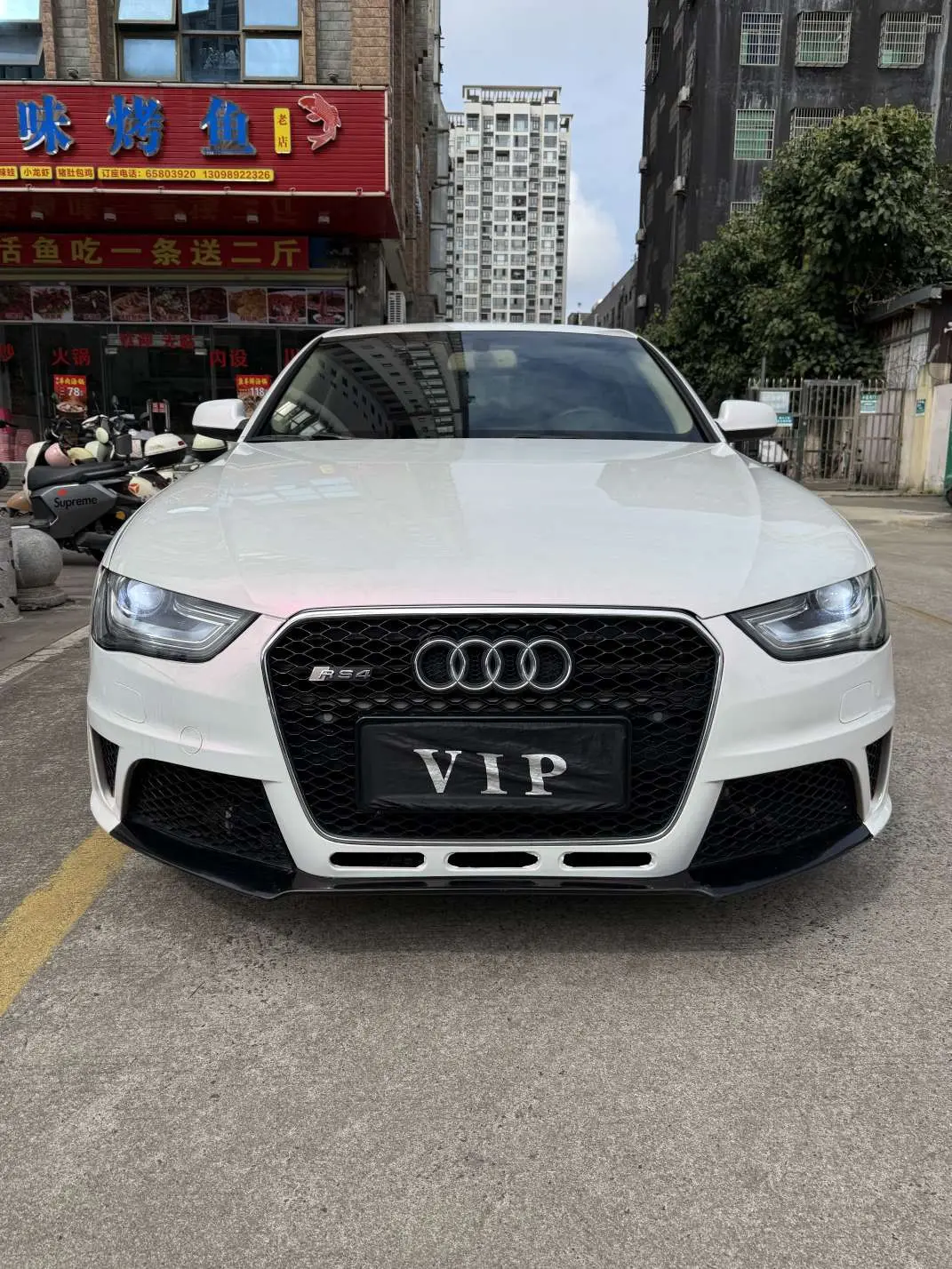 Audi A4L  из Китая