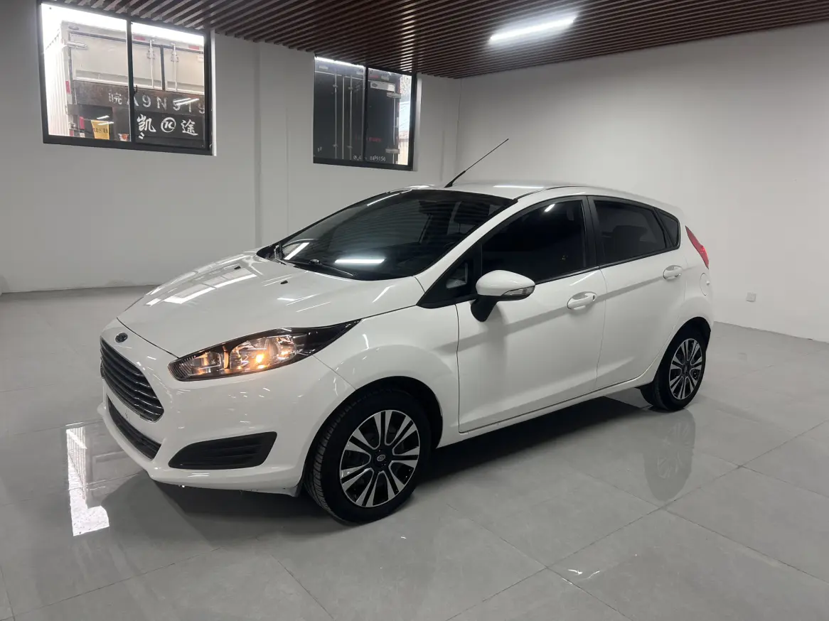 Ford Carnival  из Китая