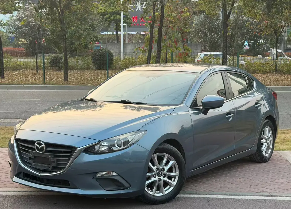 Mazda Axela (Mazda3)  из Китая