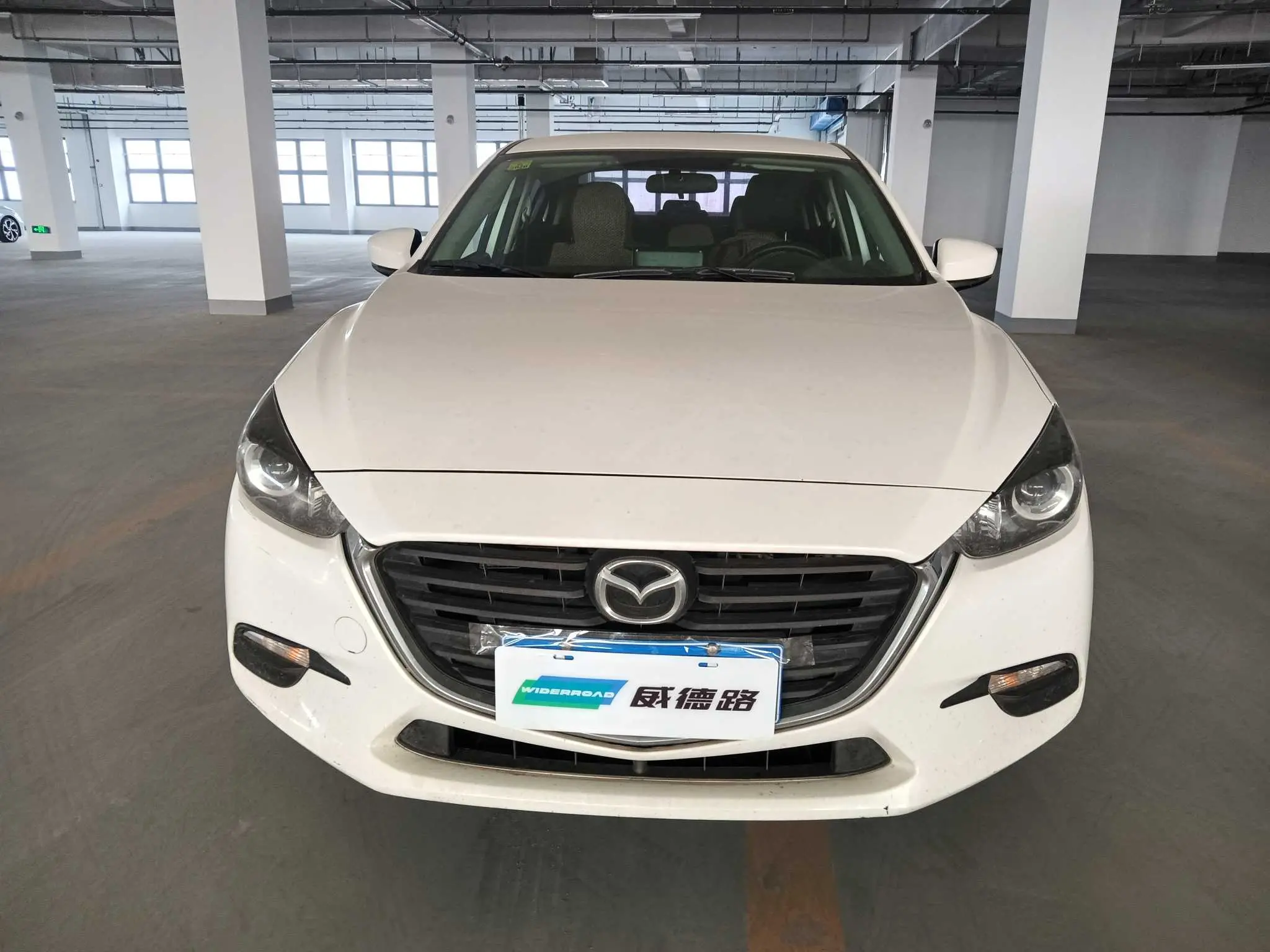 Mazda Axela (Mazda3)  из Китая