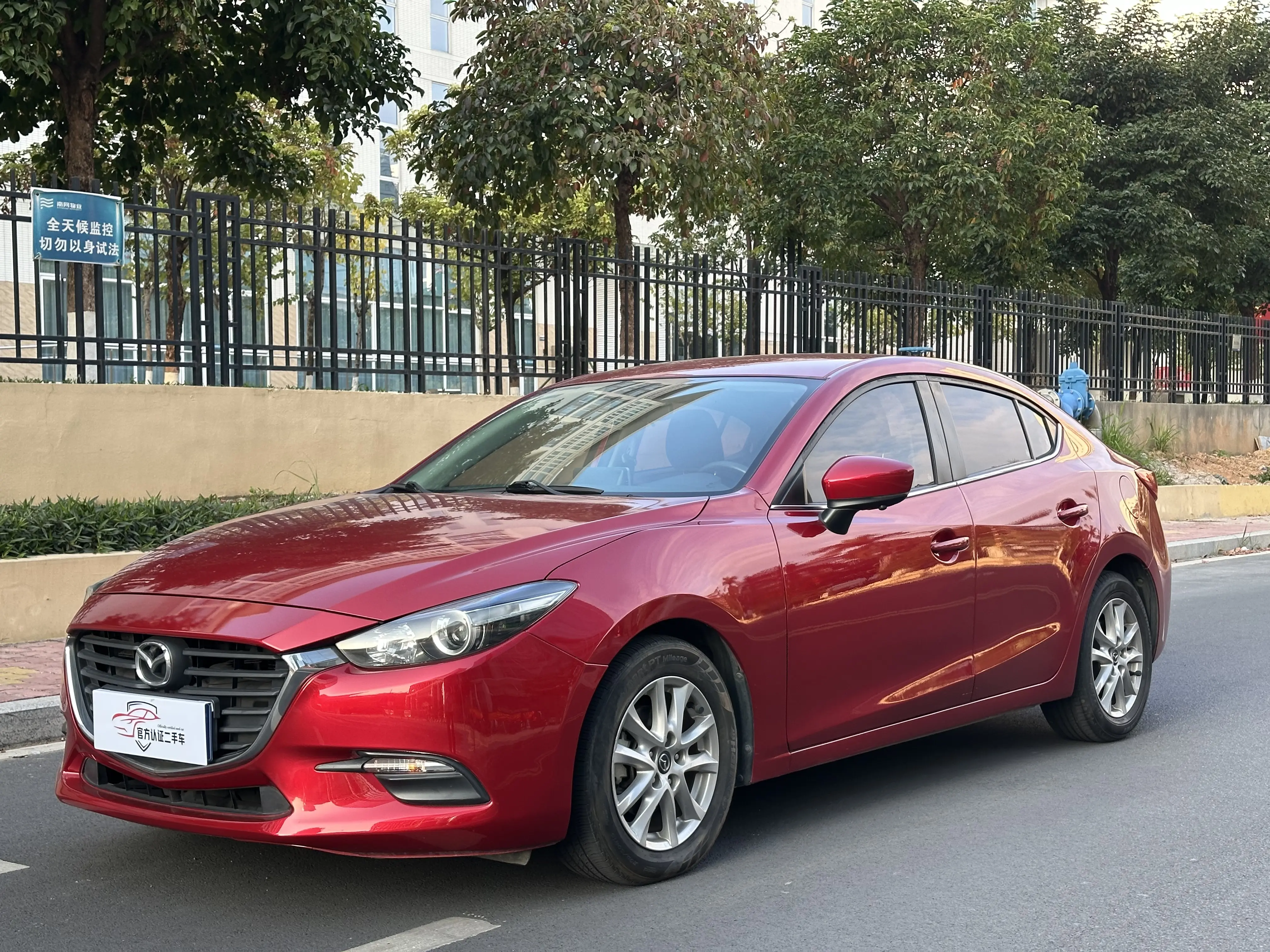 Mazda Axela (Mazda3)  из Китая