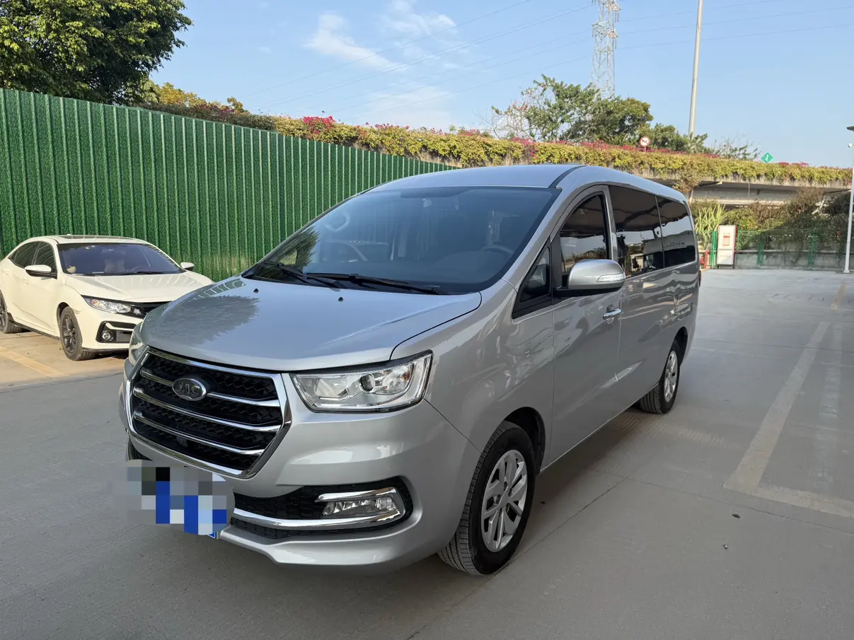 JAC Ruifeng M4  из Китая