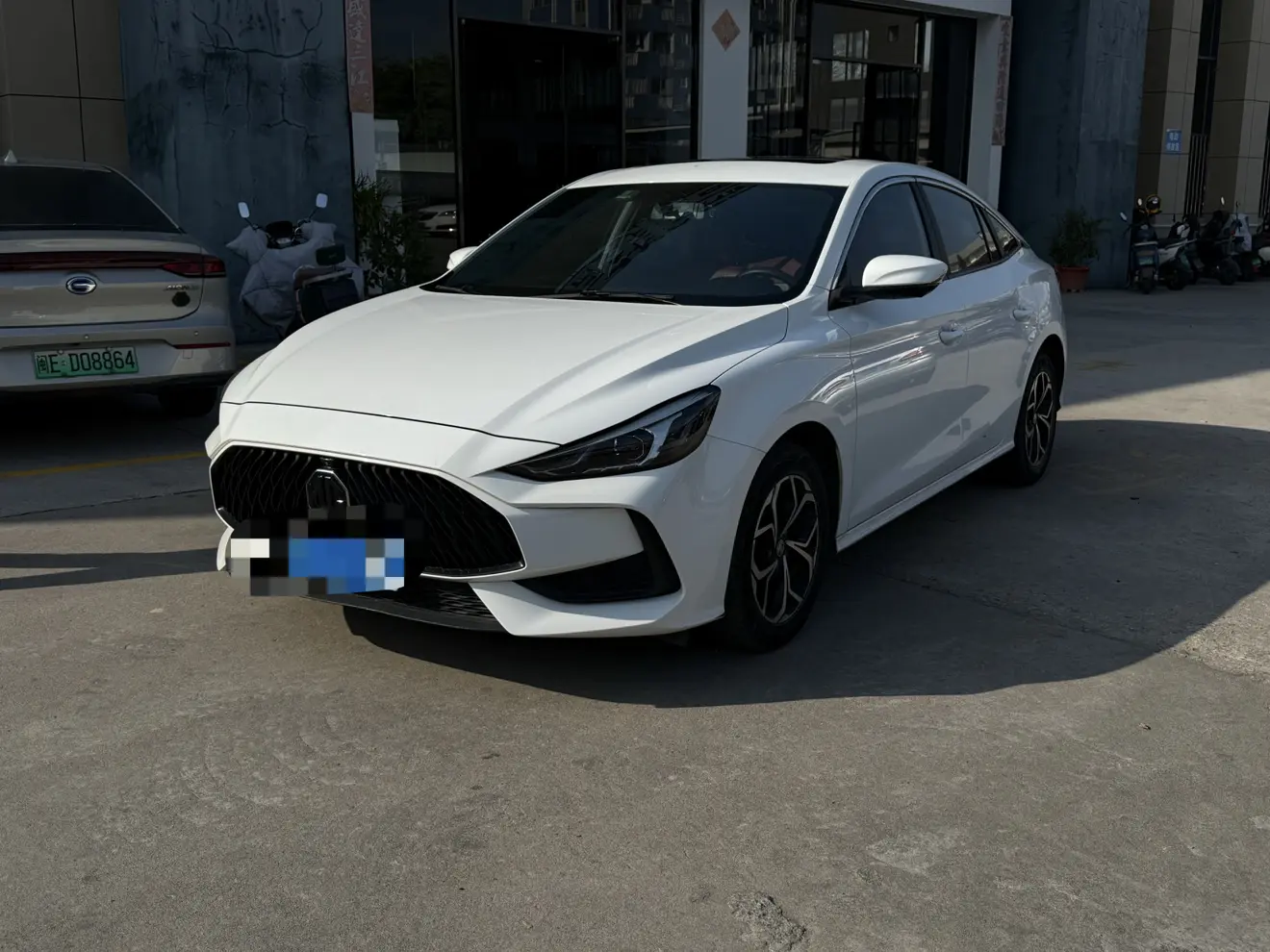 MG 5  из Китая