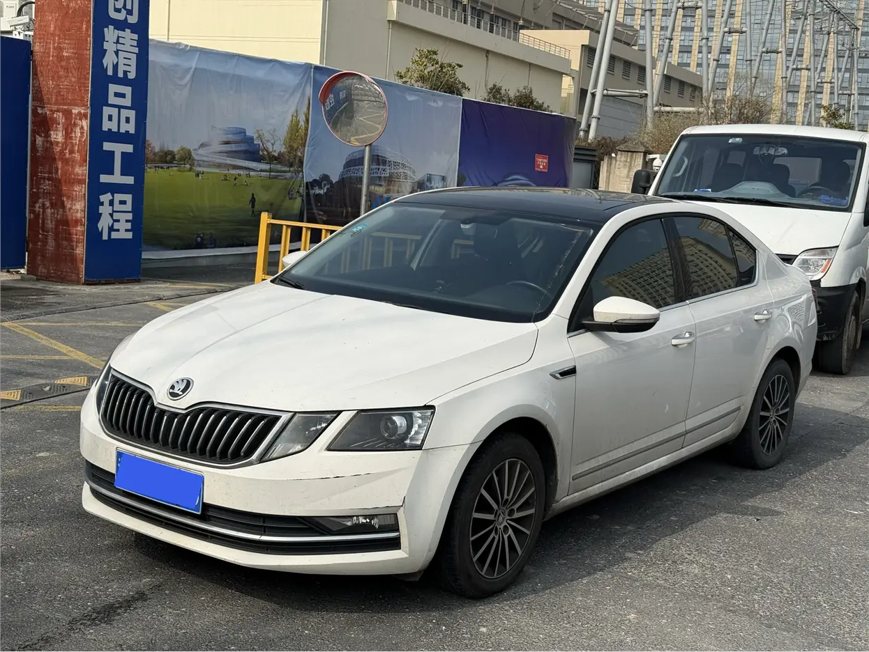 Skoda Octavia  из Китая