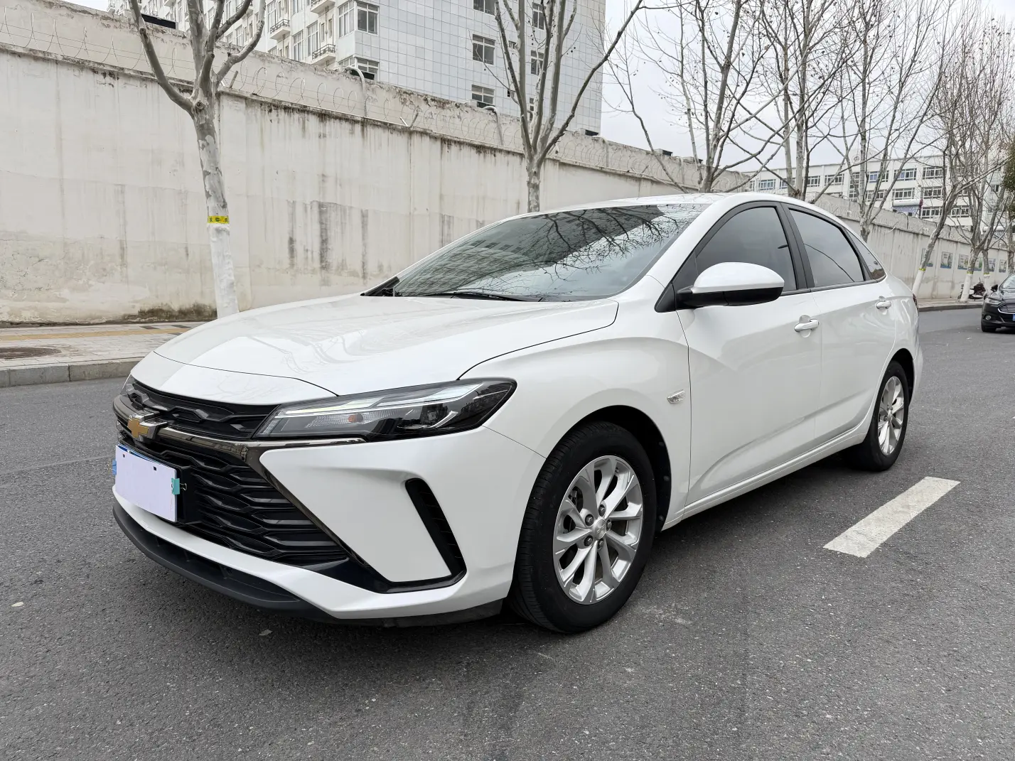 Chevrolet Monza (Cruze)  из Китая