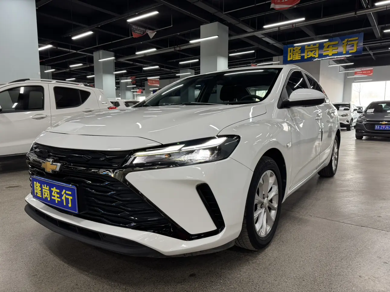 Chevrolet Monza (Cruze)  из Китая