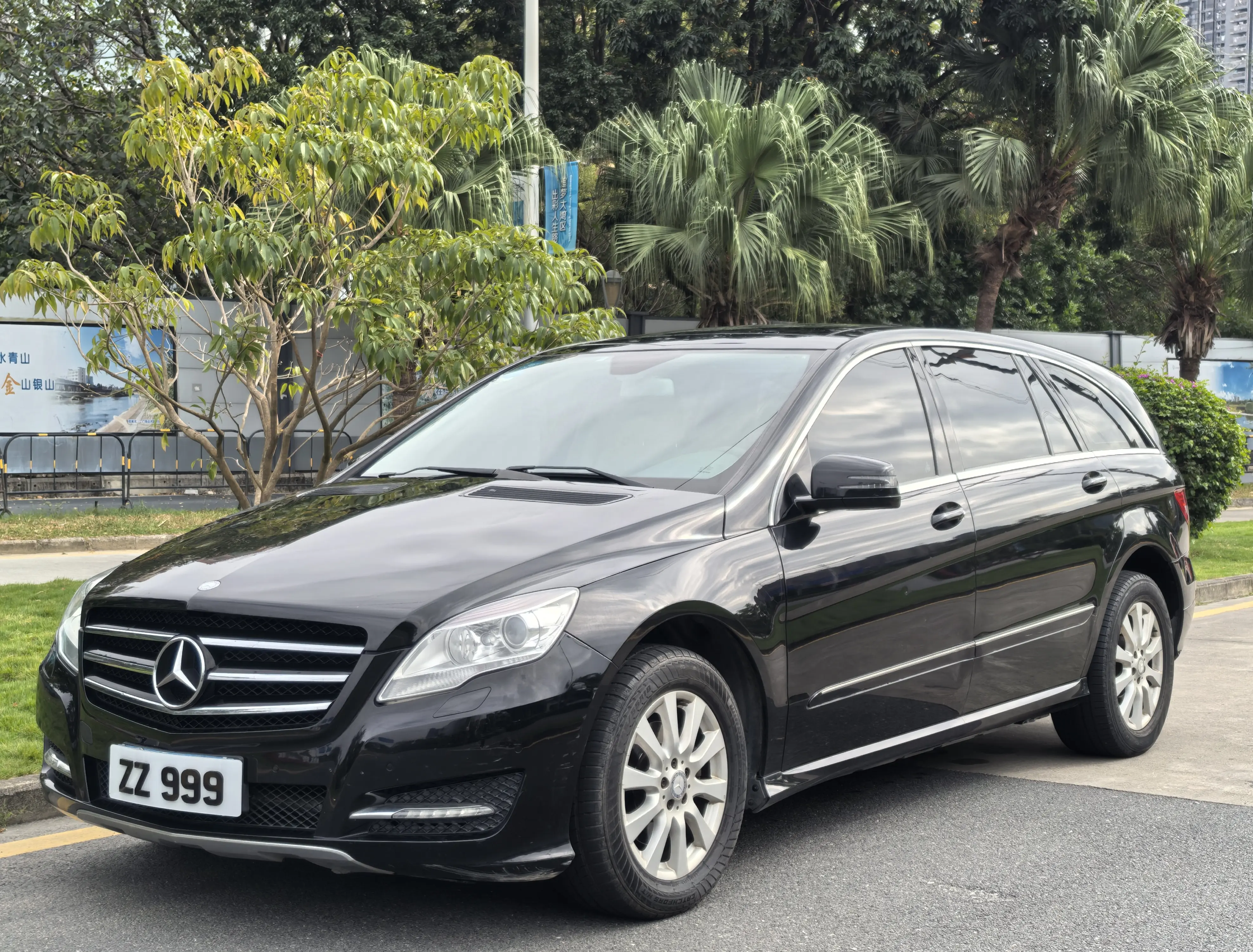 Mercedes-Benz R-Class  из Китая