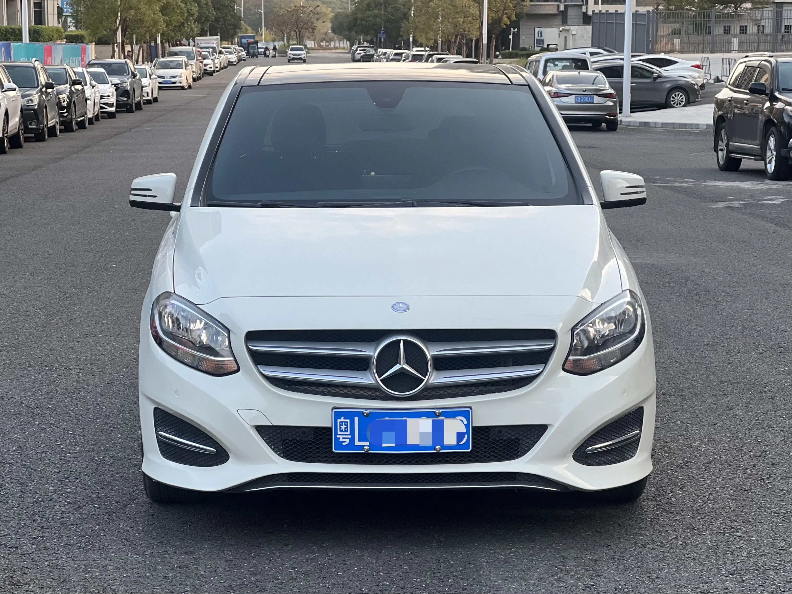 Mercedes-Benz Mercedes Benz B Class  из Китая