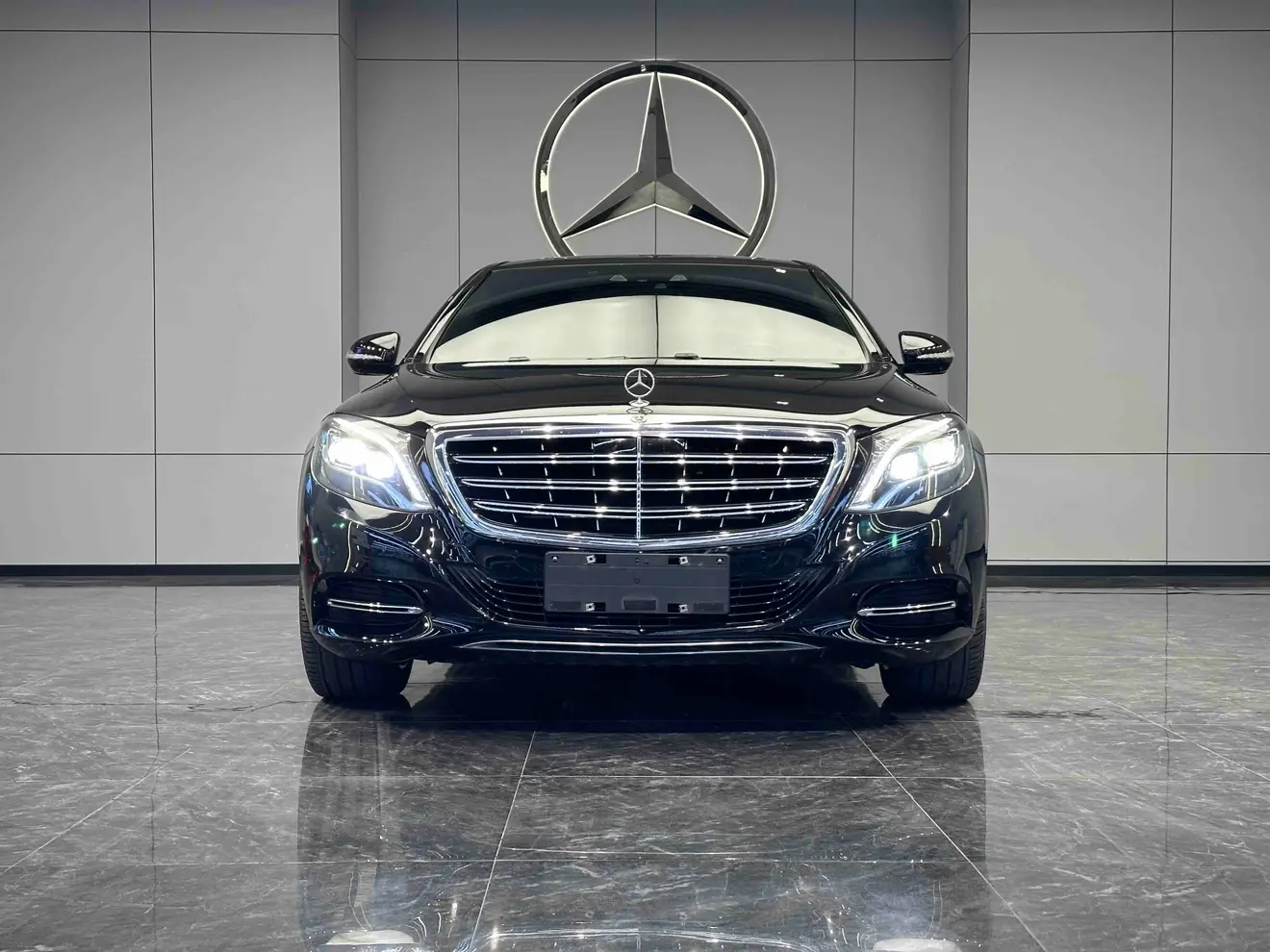Mercedes-Benz Maybach S-Class  из Китая